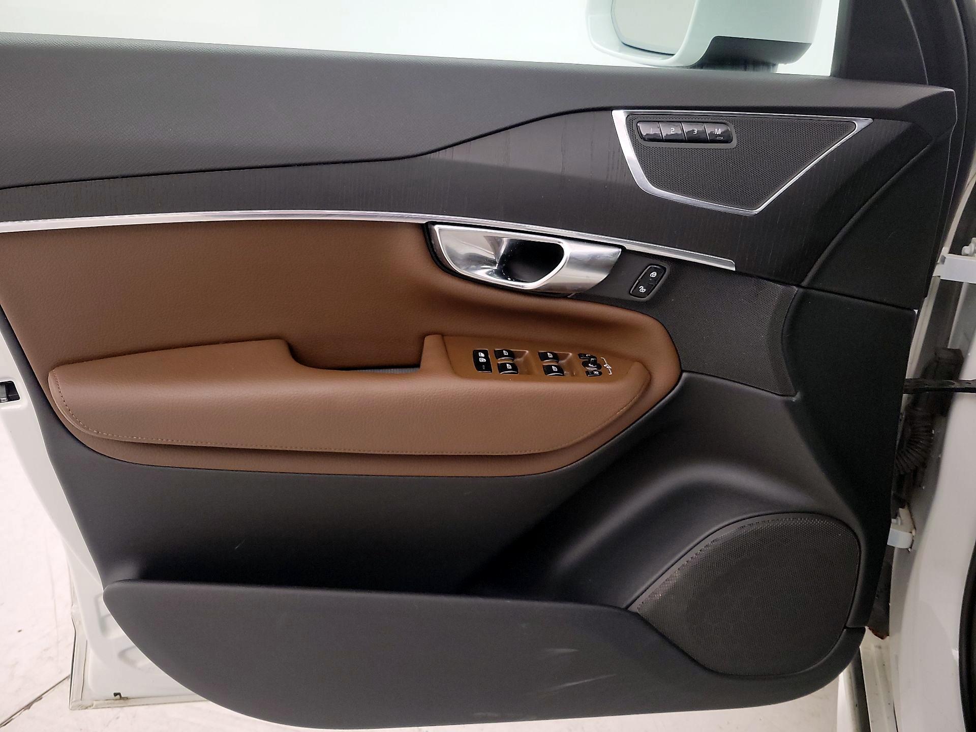 Thumbnail: 2020 Volvo XC90 - 12