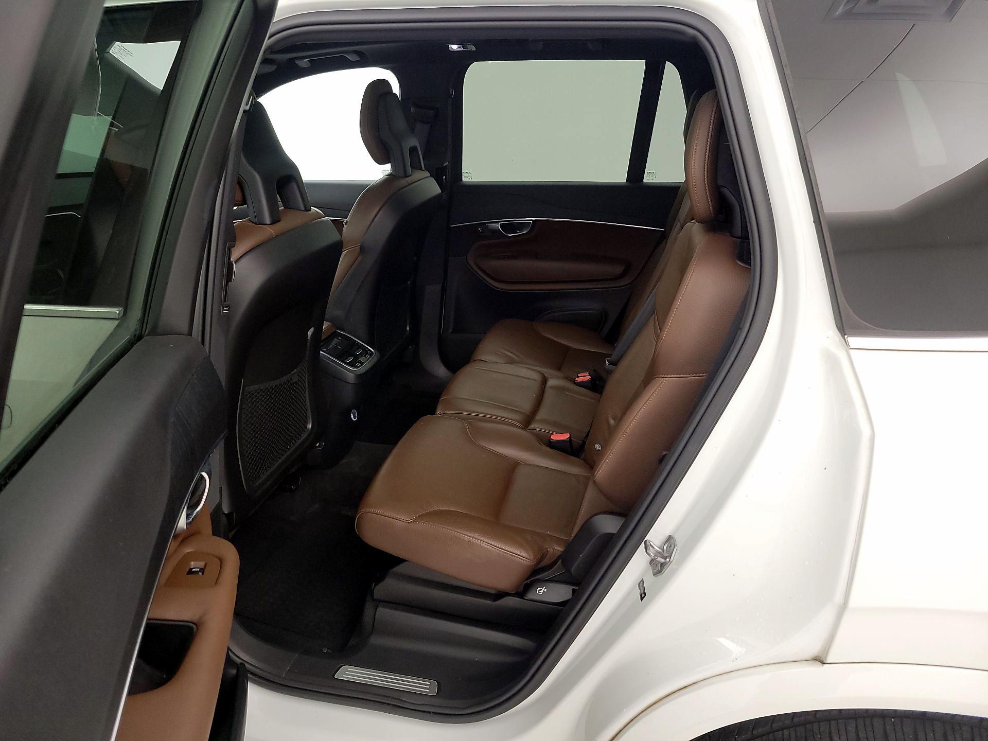 Thumbnail: 2020 Volvo XC90 - 20