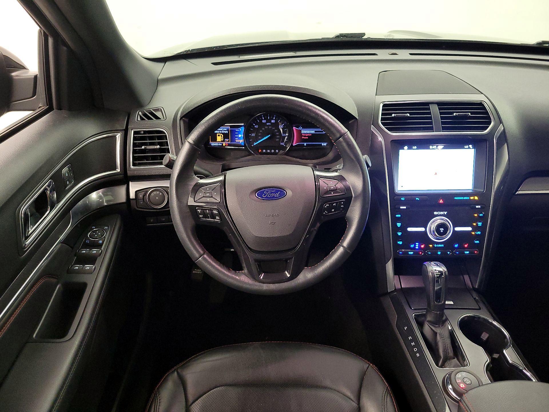 Thumbnail: 2019 Ford Explorer - 10