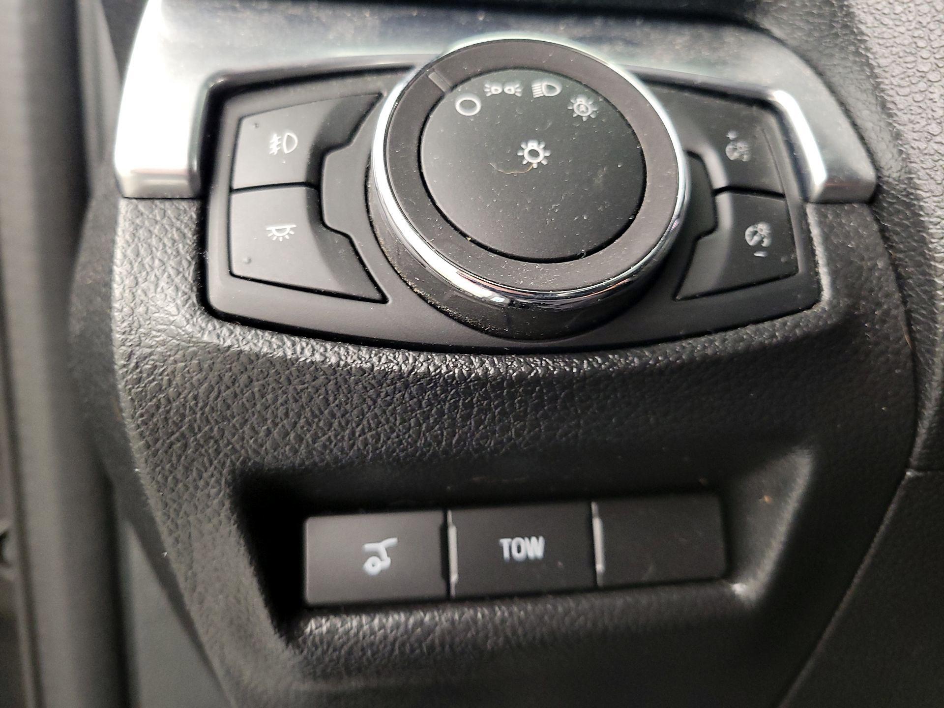 Thumbnail: 2019 Ford Explorer - 13
