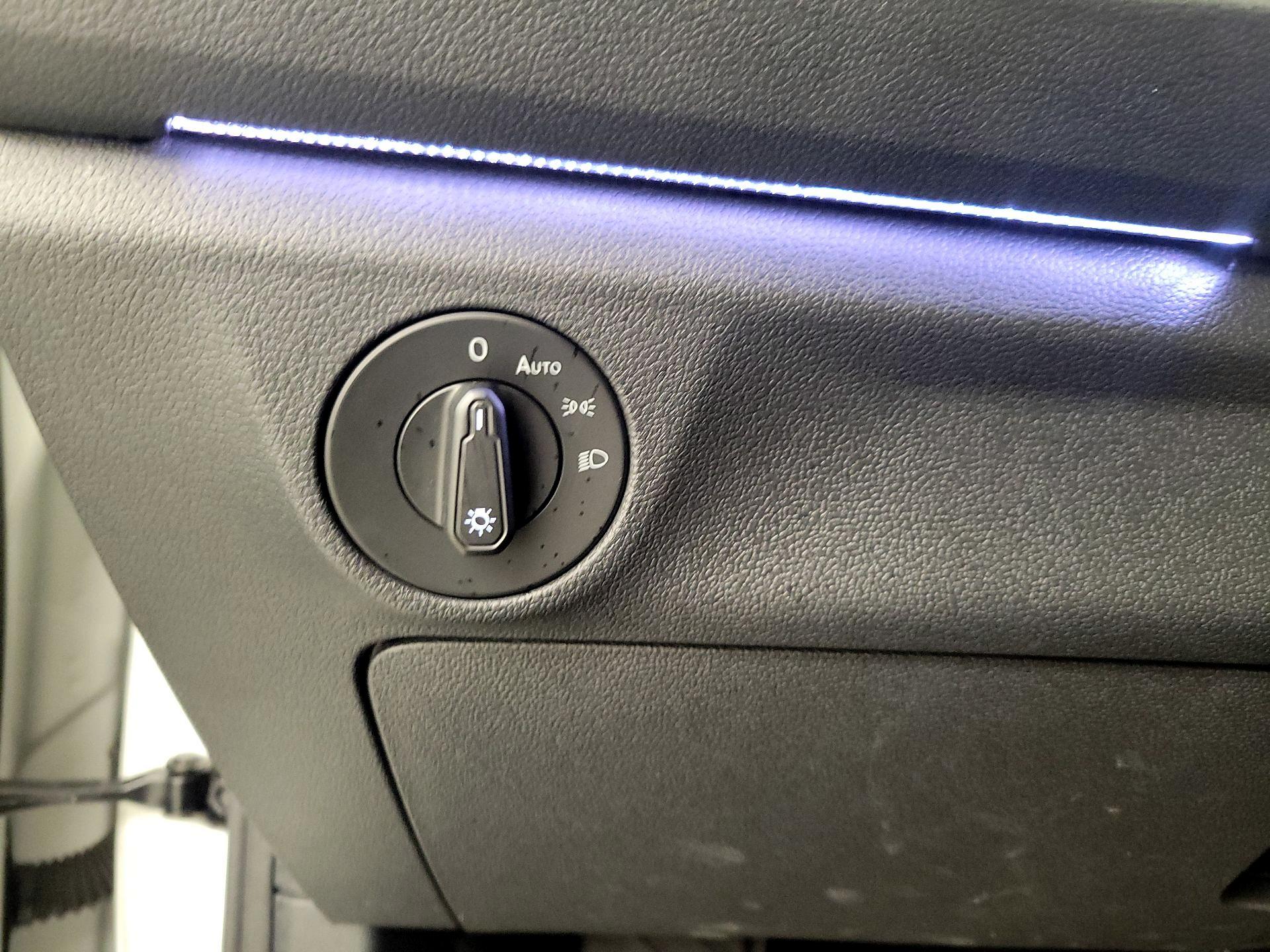 Thumbnail: 2019 Volkswagen Jetta - 13