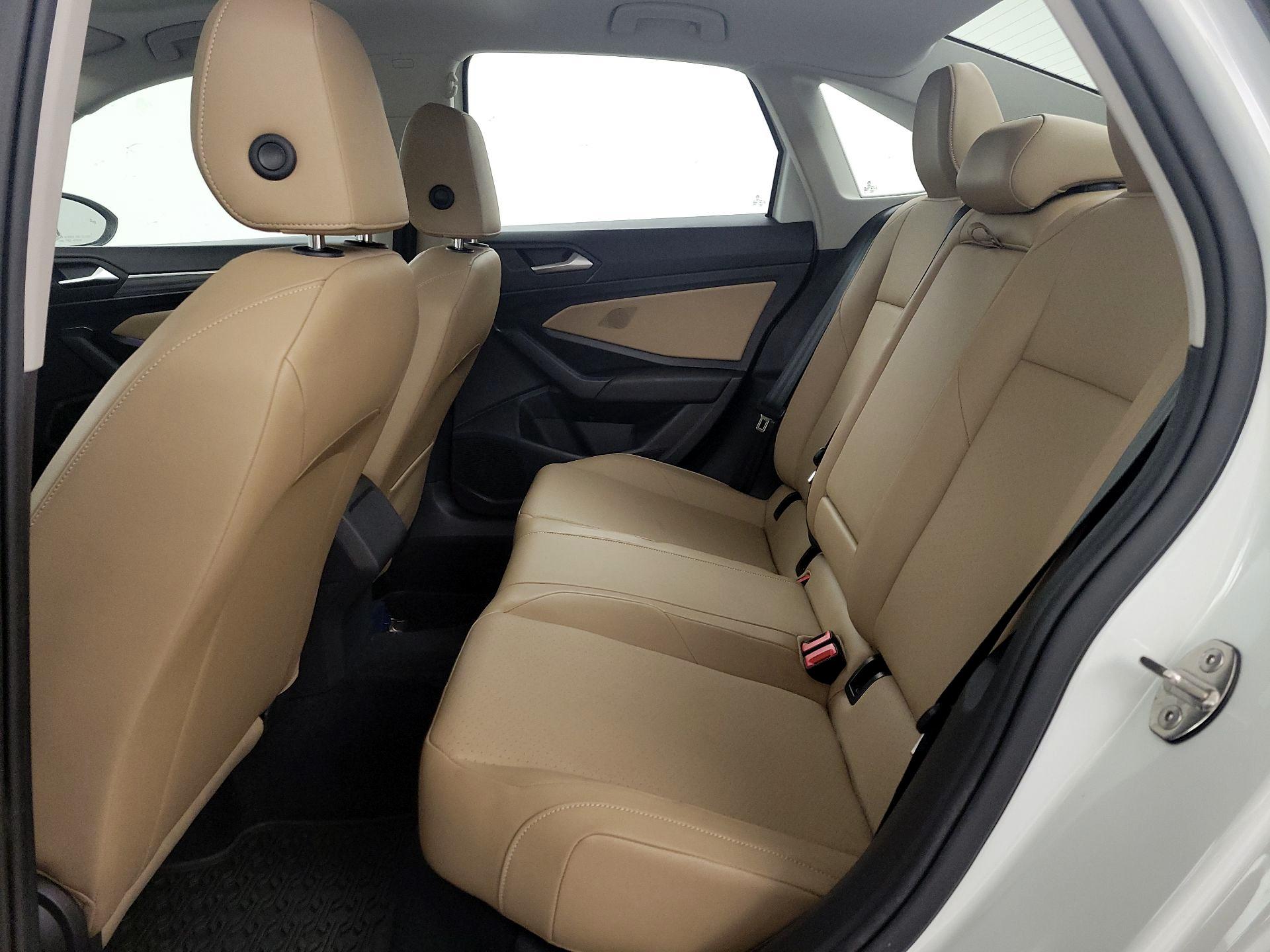 Thumbnail: 2019 Volkswagen Jetta - 20