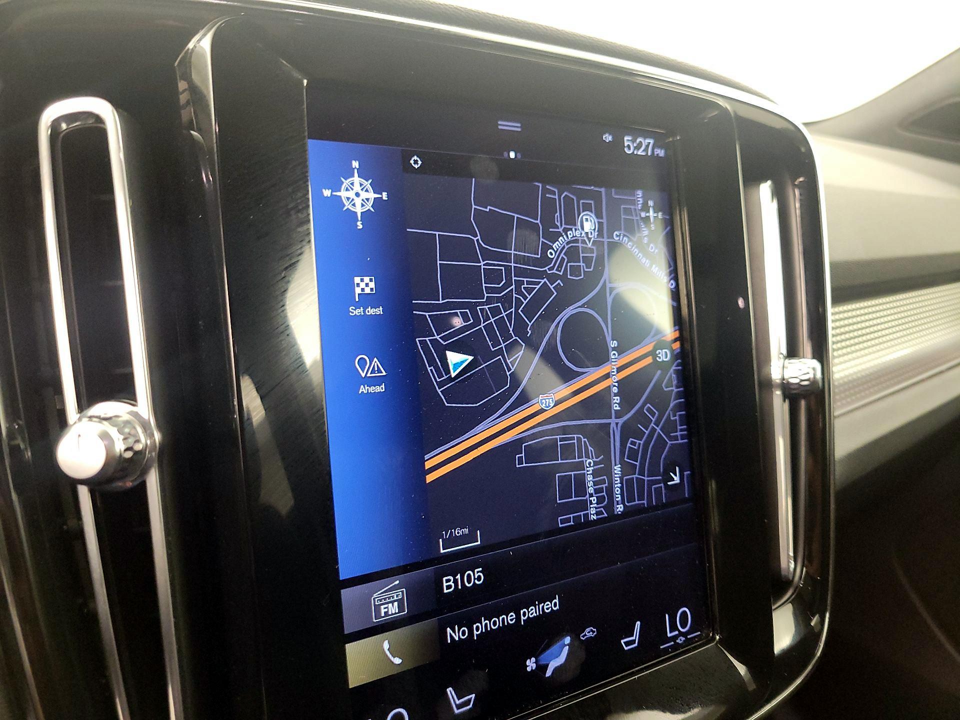 Thumbnail: 2019 Volvo XC40 - 14