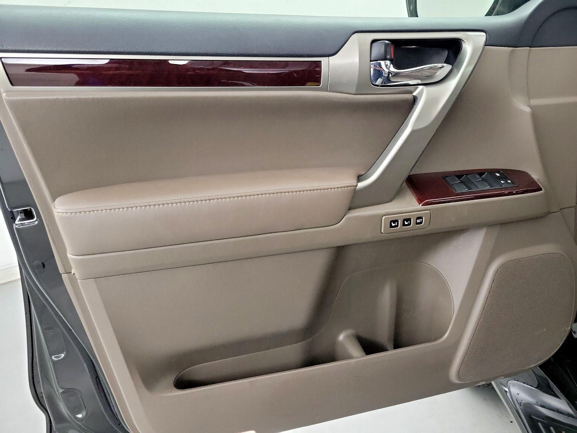 Thumbnail: 2018 Lexus GX - 12
