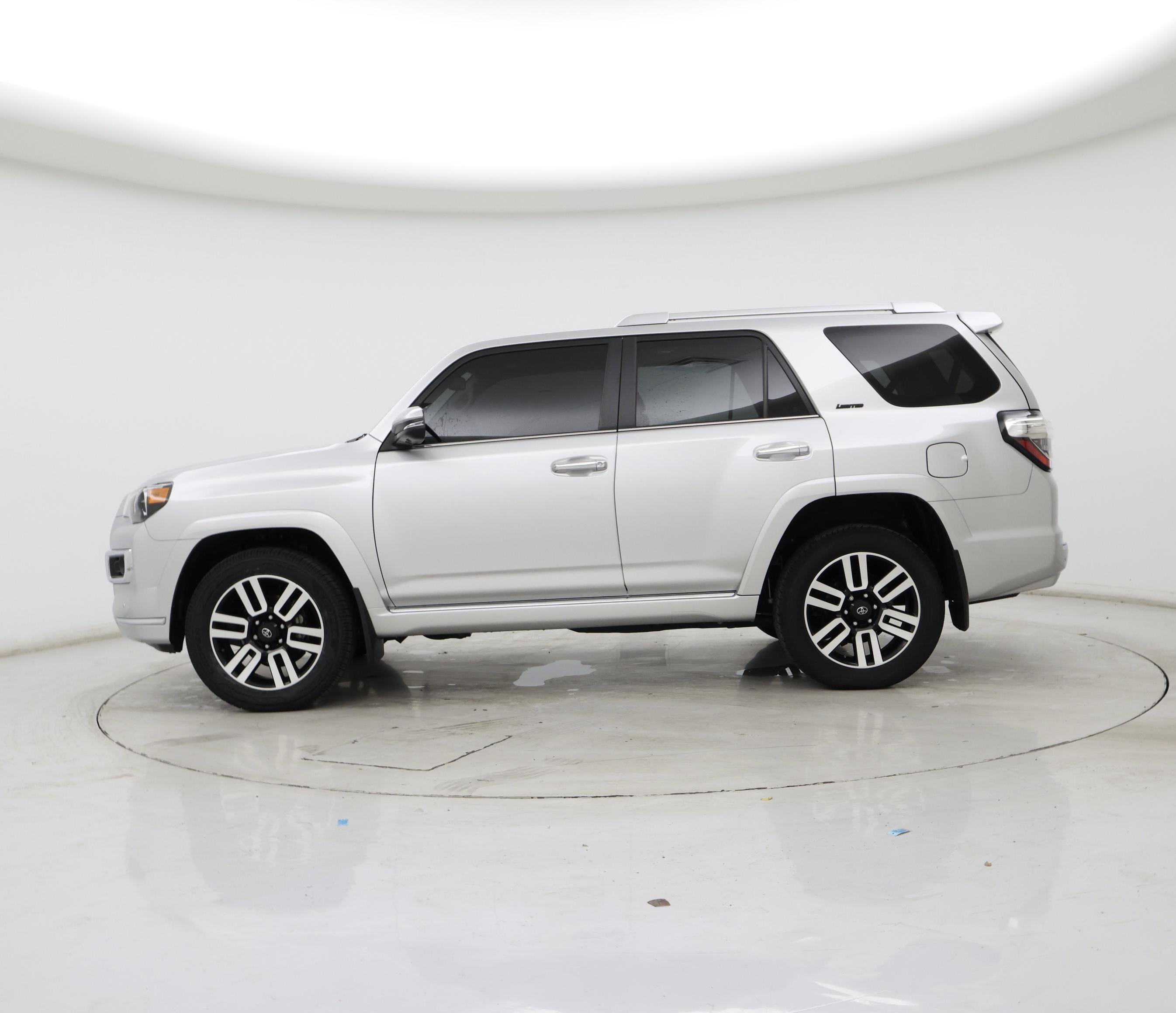 Thumbnail: 2023 Toyota 4Runner - 3