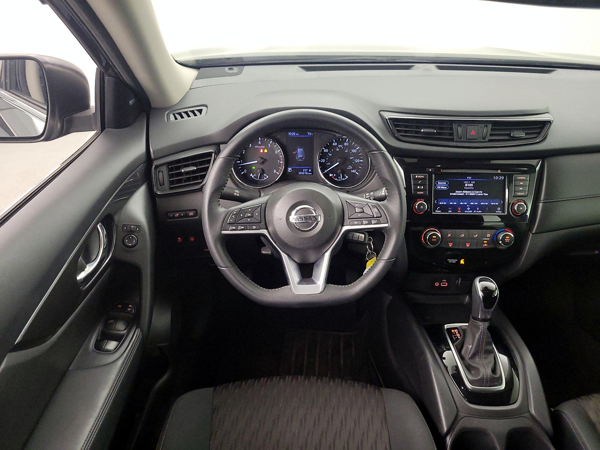 Thumbnail: 2020 Nissan Rogue - 10