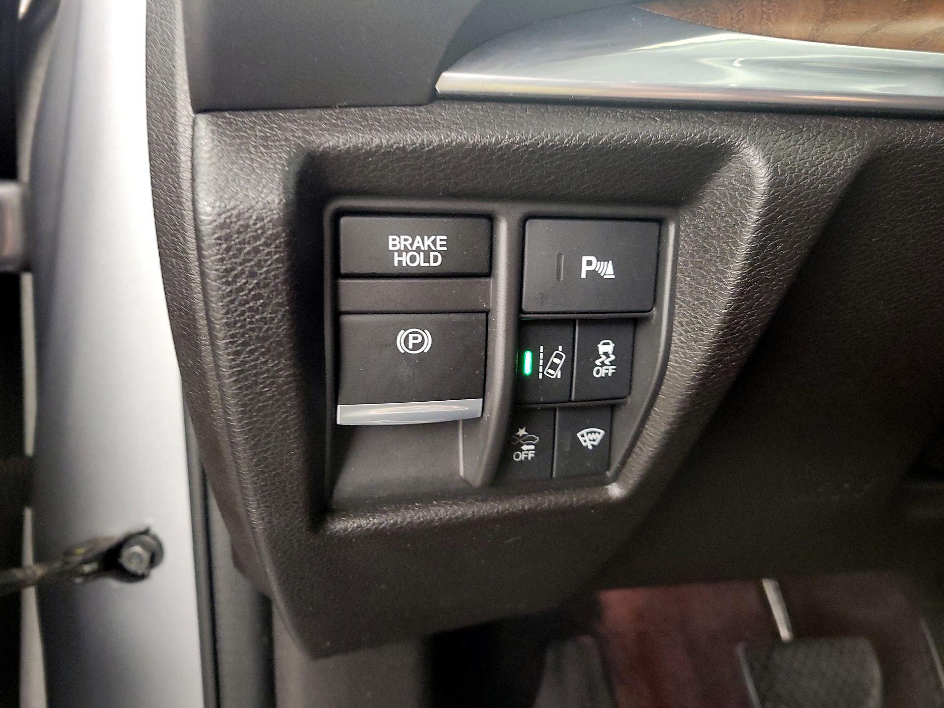 Thumbnail: 2017 Acura MDX - 13