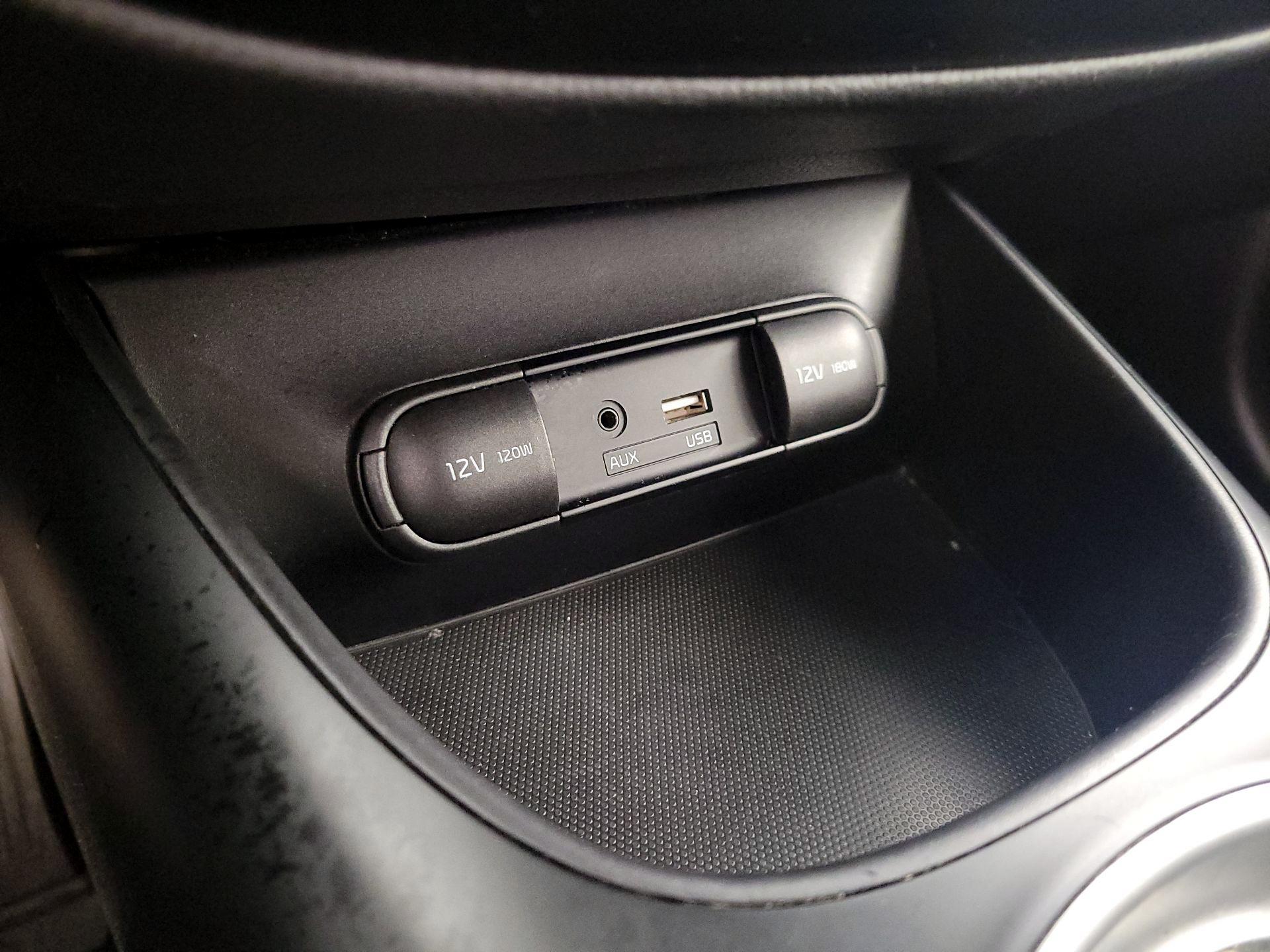 Thumbnail: 2016 Kia Soul - 18