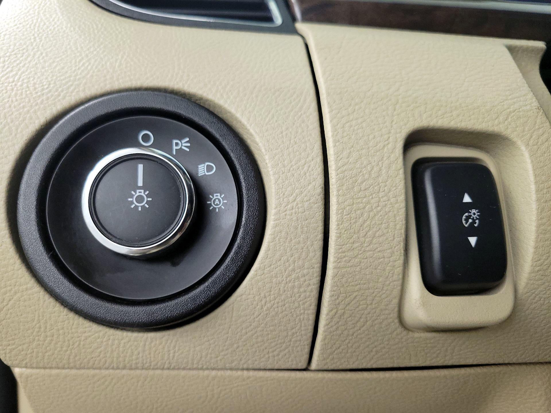 Thumbnail: 2019 Ford Taurus - 13