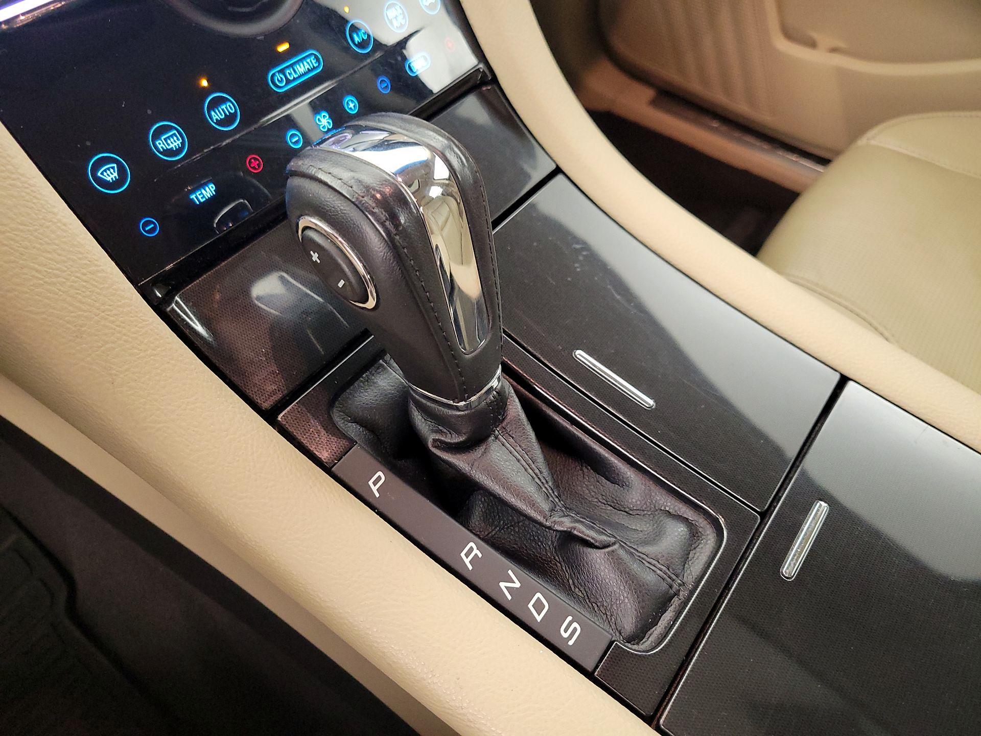 Thumbnail: 2019 Ford Taurus - 18