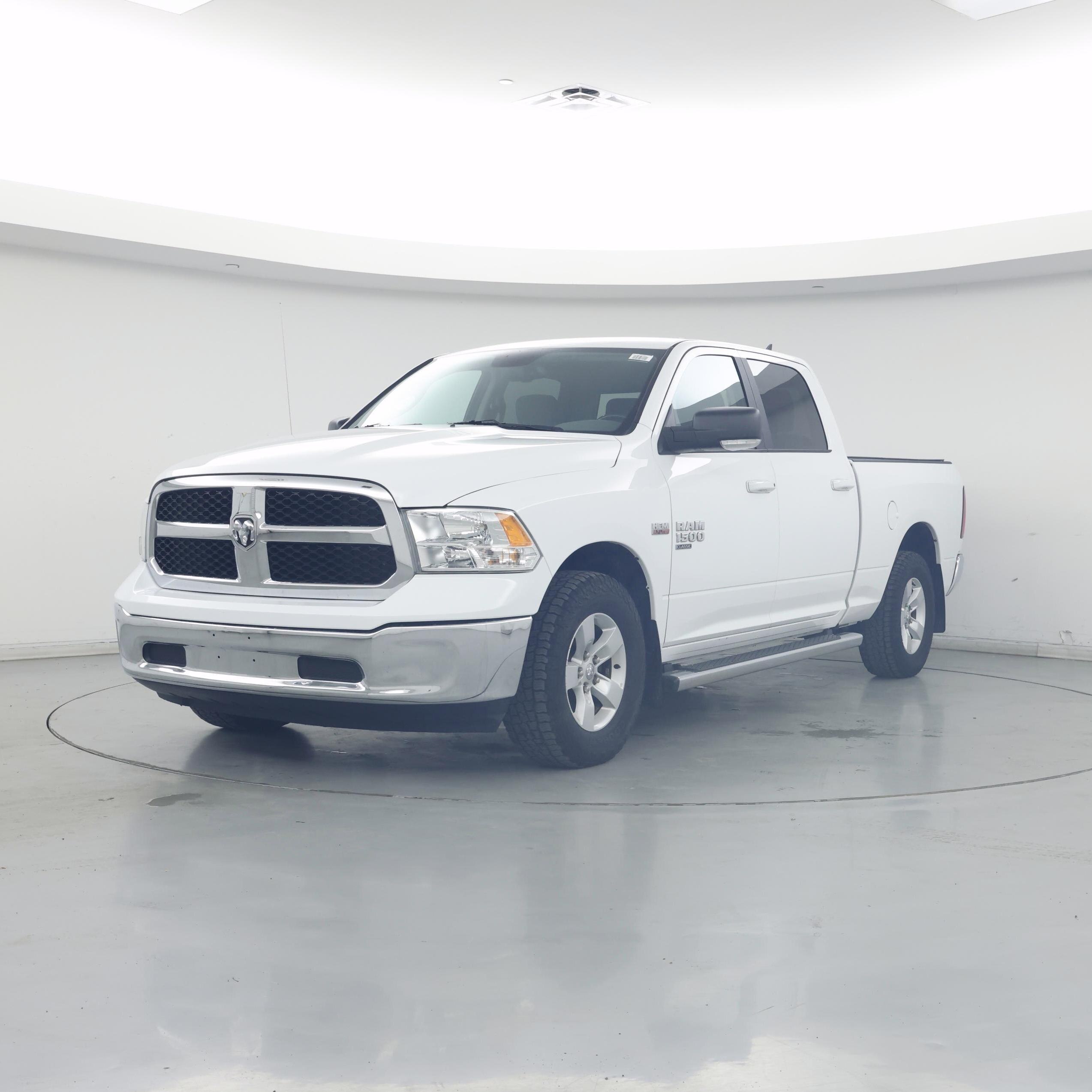 Thumbnail: 2020 RAM 1500 Classic - 4