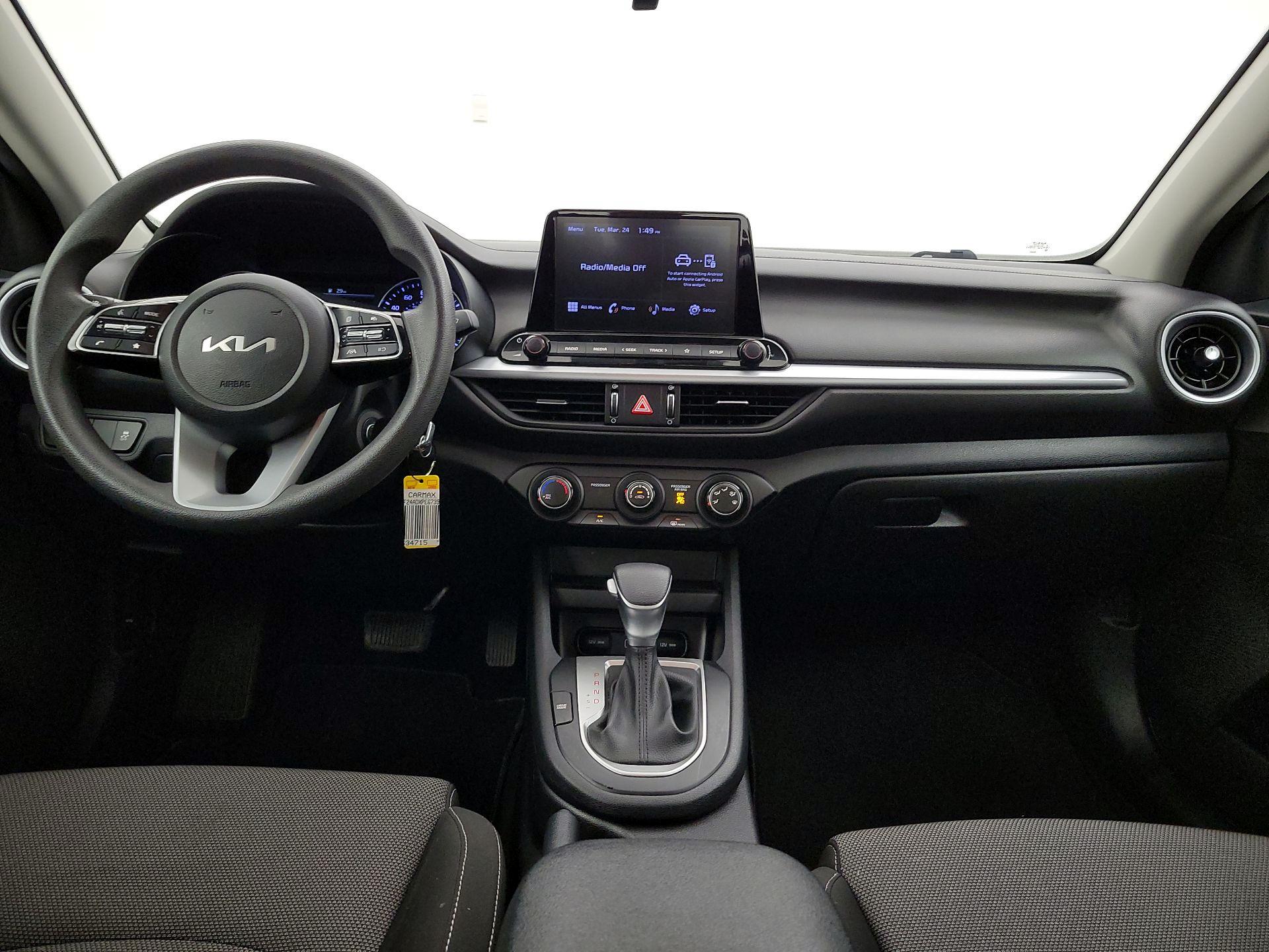 Thumbnail: 2023 Kia Forte - 9