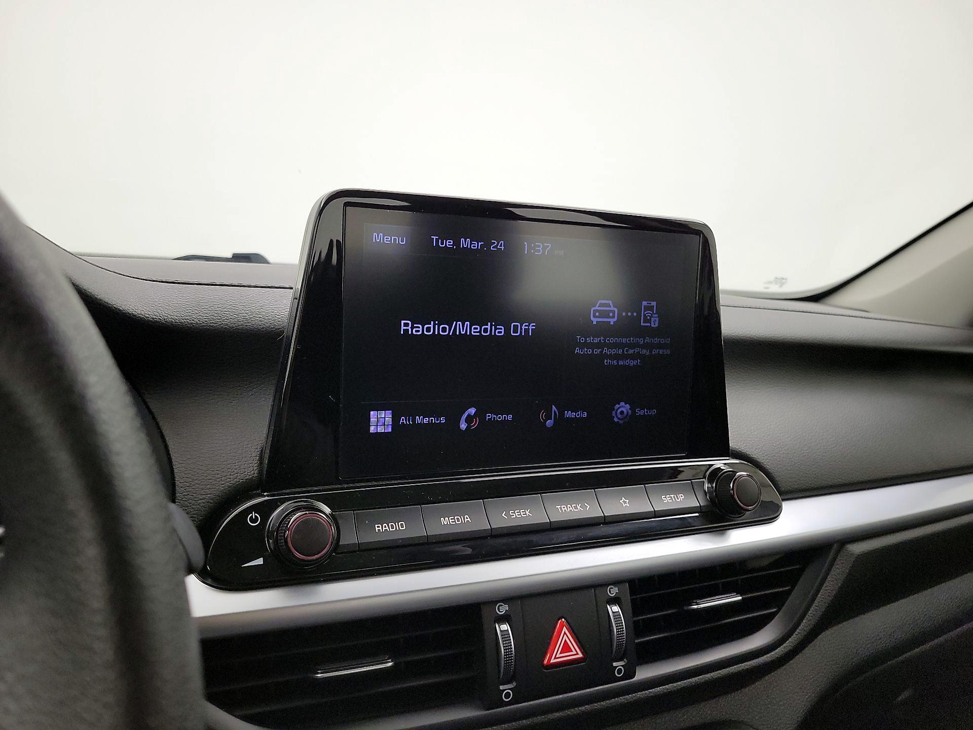 Thumbnail: 2023 Kia Forte - 15