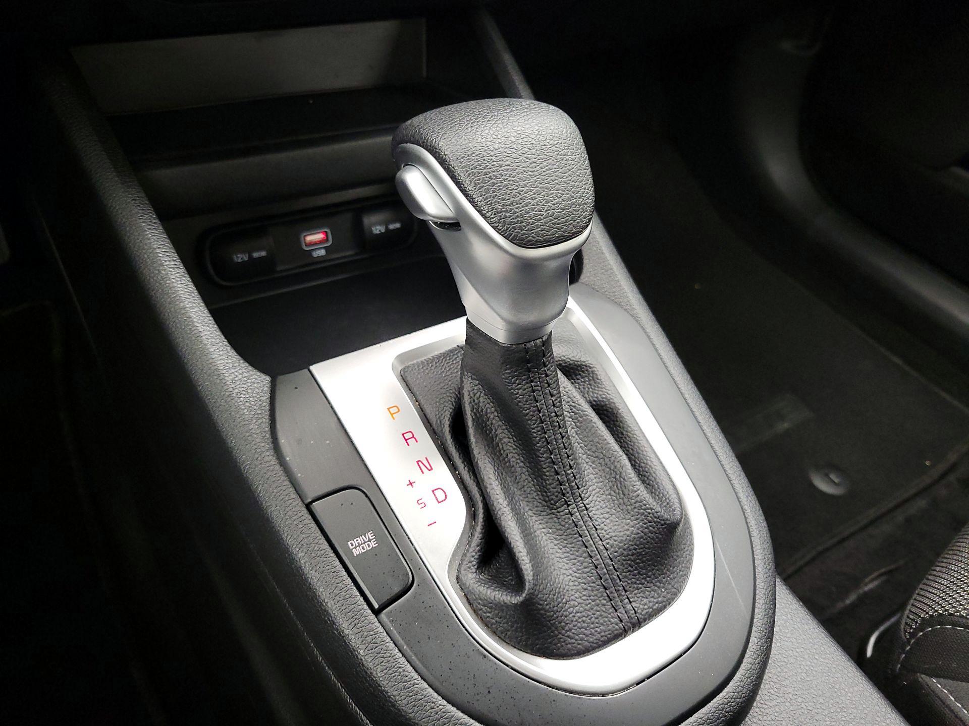 Thumbnail: 2023 Kia Forte - 17