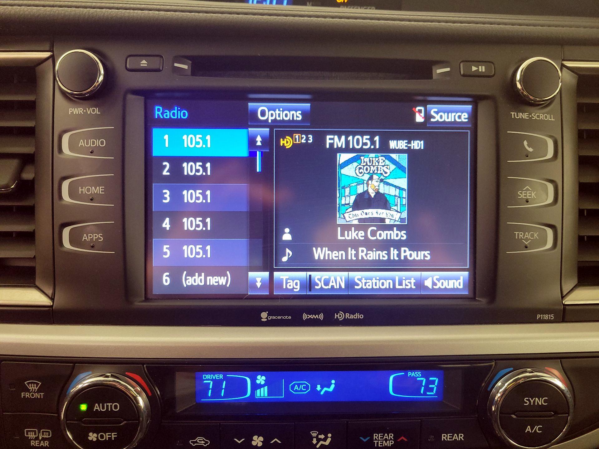 Thumbnail: 2019 Toyota Highlander - 15