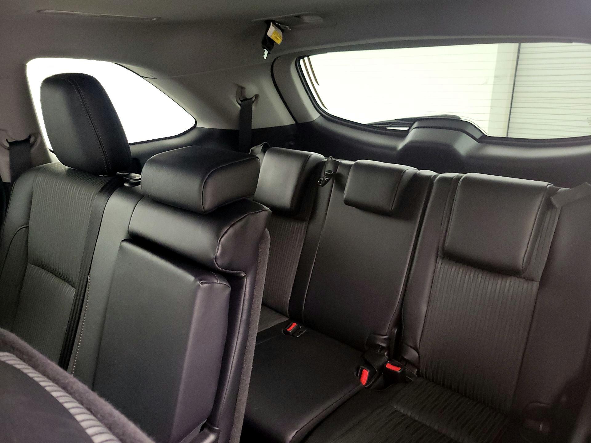 Thumbnail: 2019 Toyota Highlander - 20