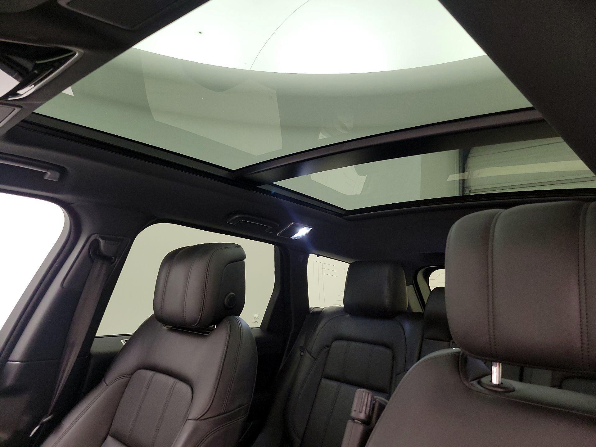 Thumbnail: 2020 Land Rover Range Rover Sport - 17