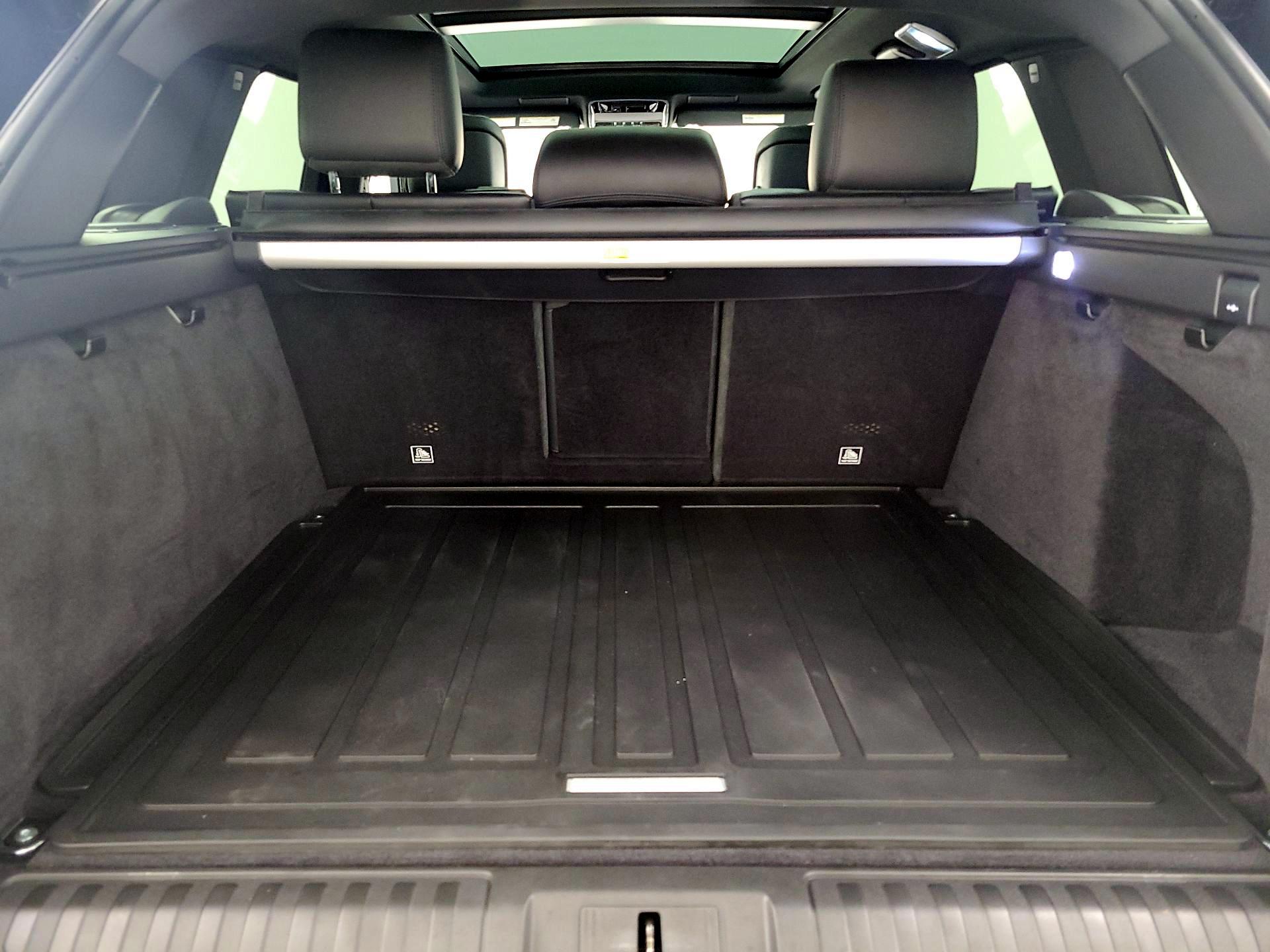 Thumbnail: 2020 Land Rover Range Rover Sport - 19