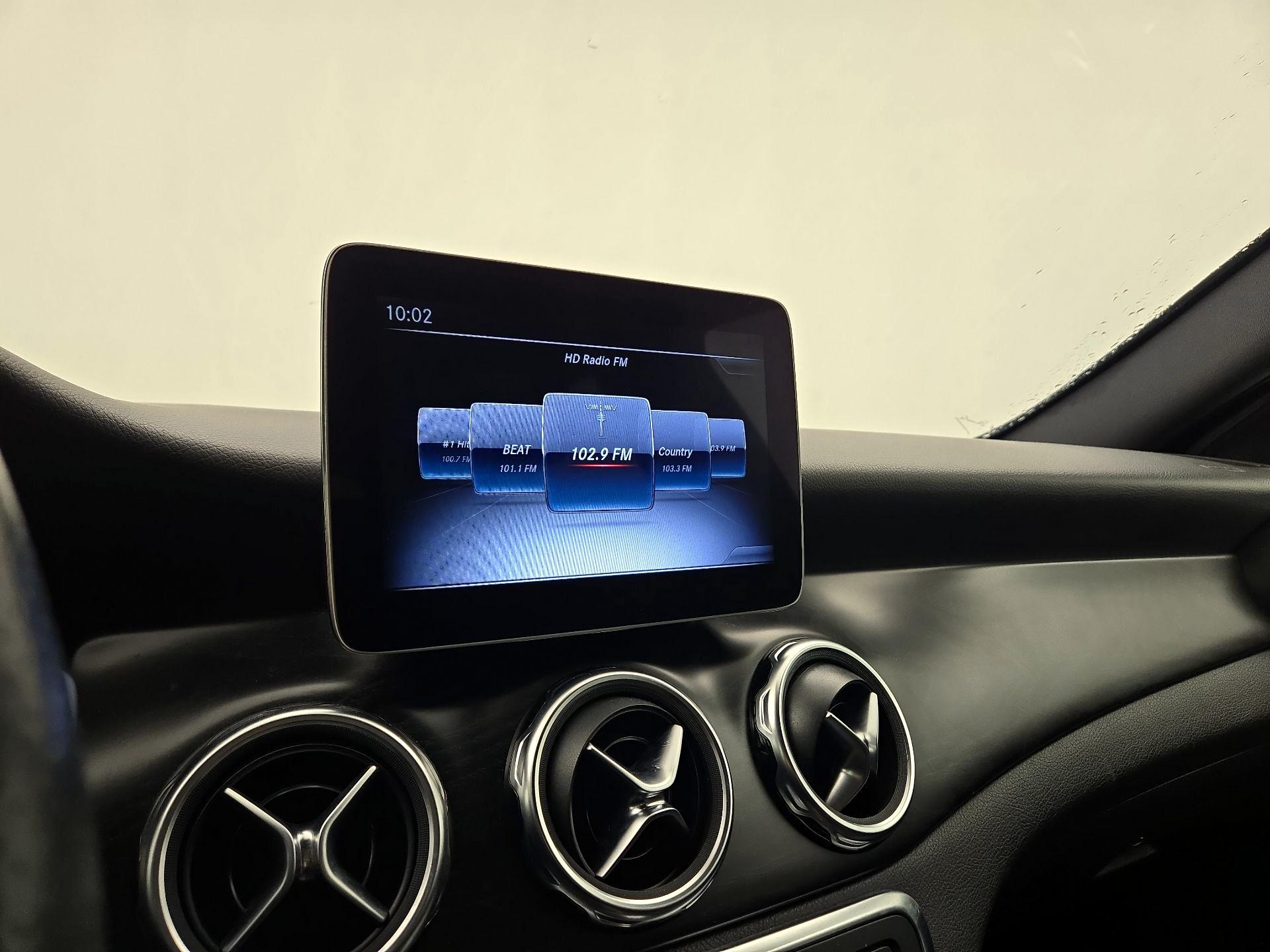 Thumbnail: 2018 Mercedes-Benz GLA - 15