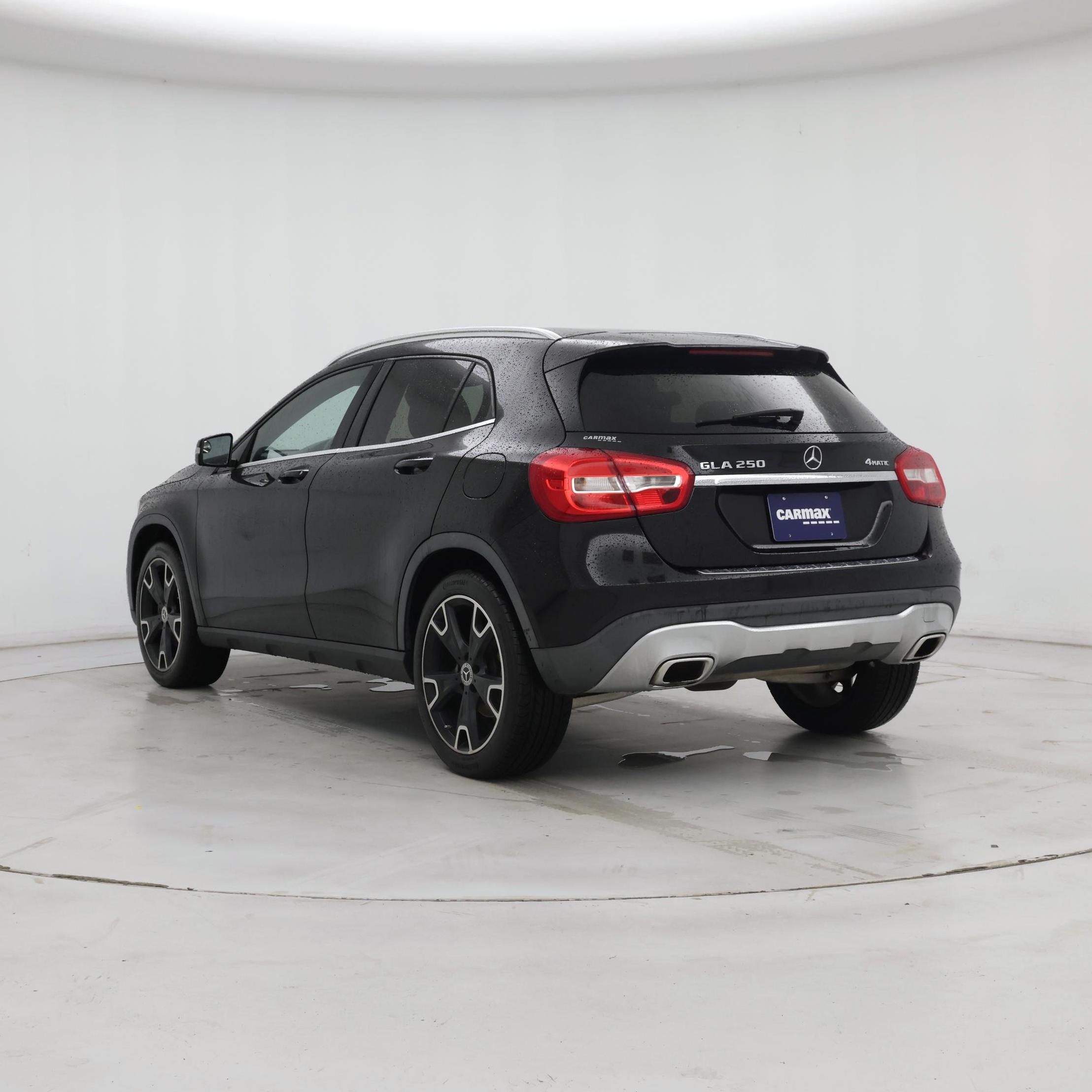 Thumbnail: 2018 Mercedes-Benz GLA - 2