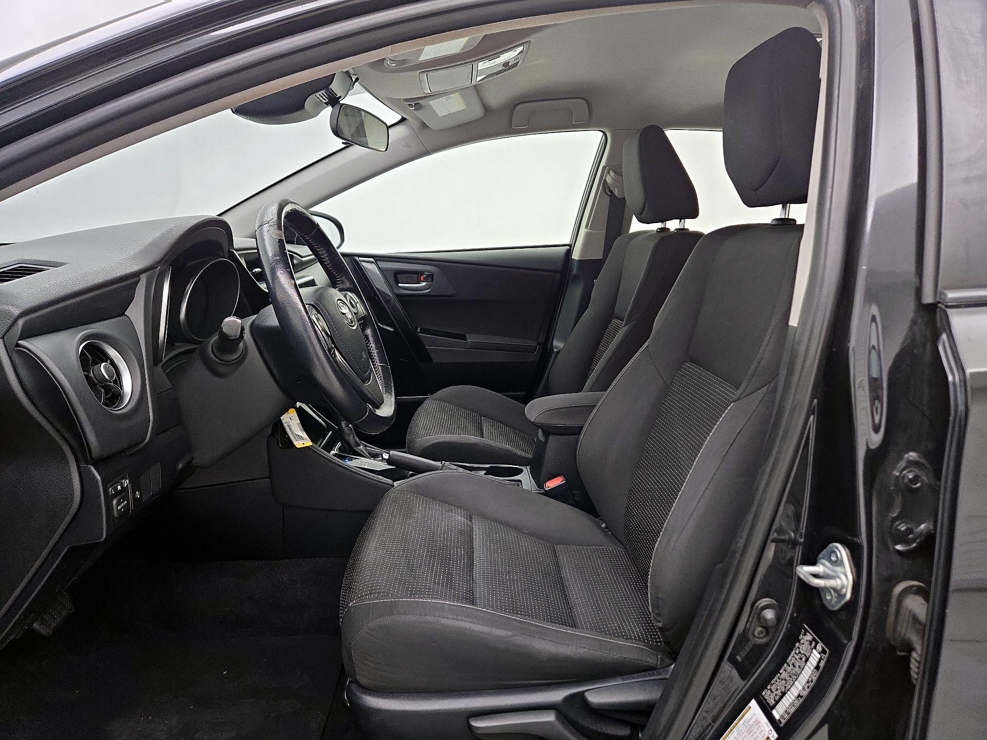 Thumbnail: 2018 Toyota Corolla iM - 11