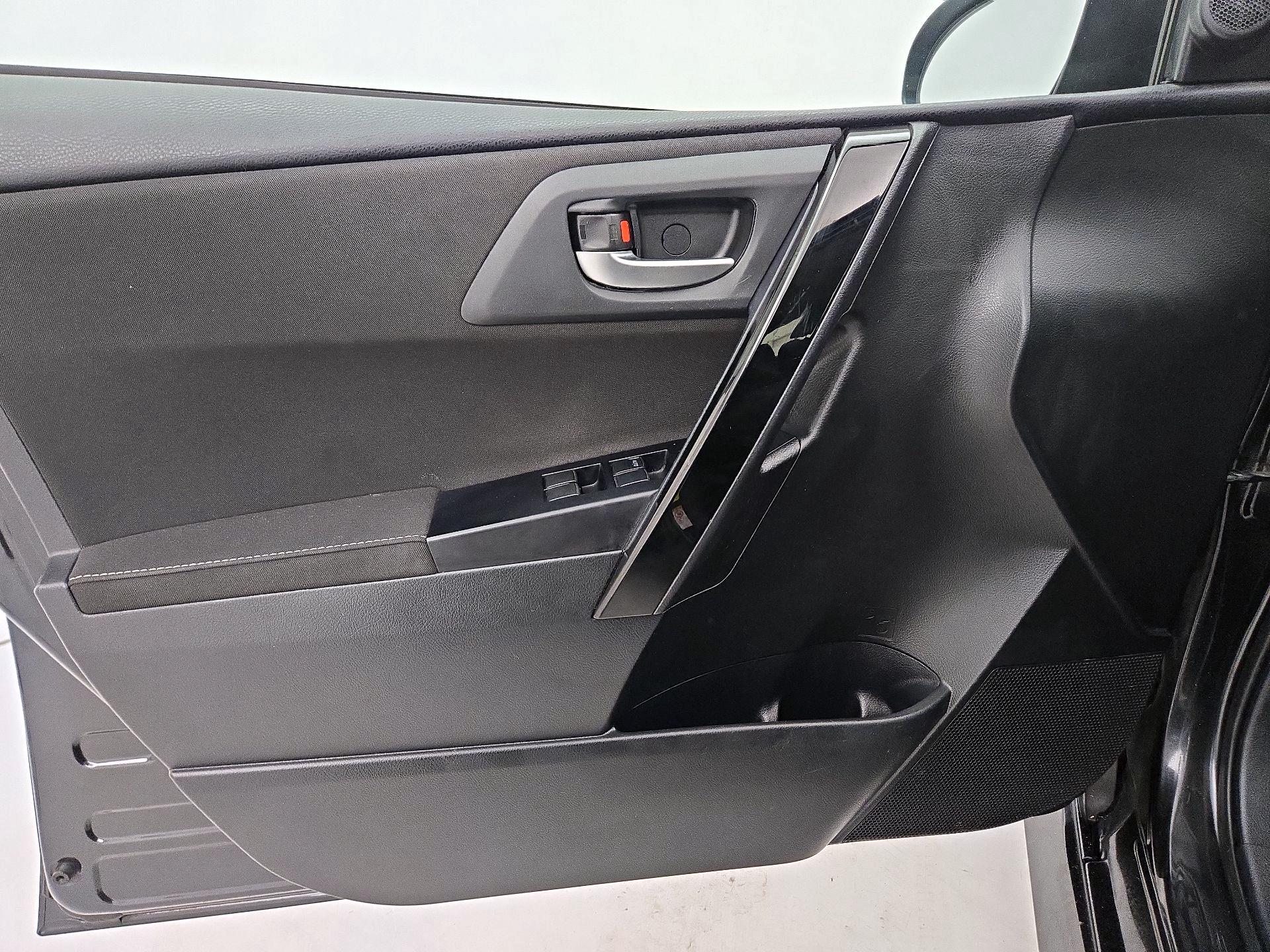 Thumbnail: 2018 Toyota Corolla iM - 12