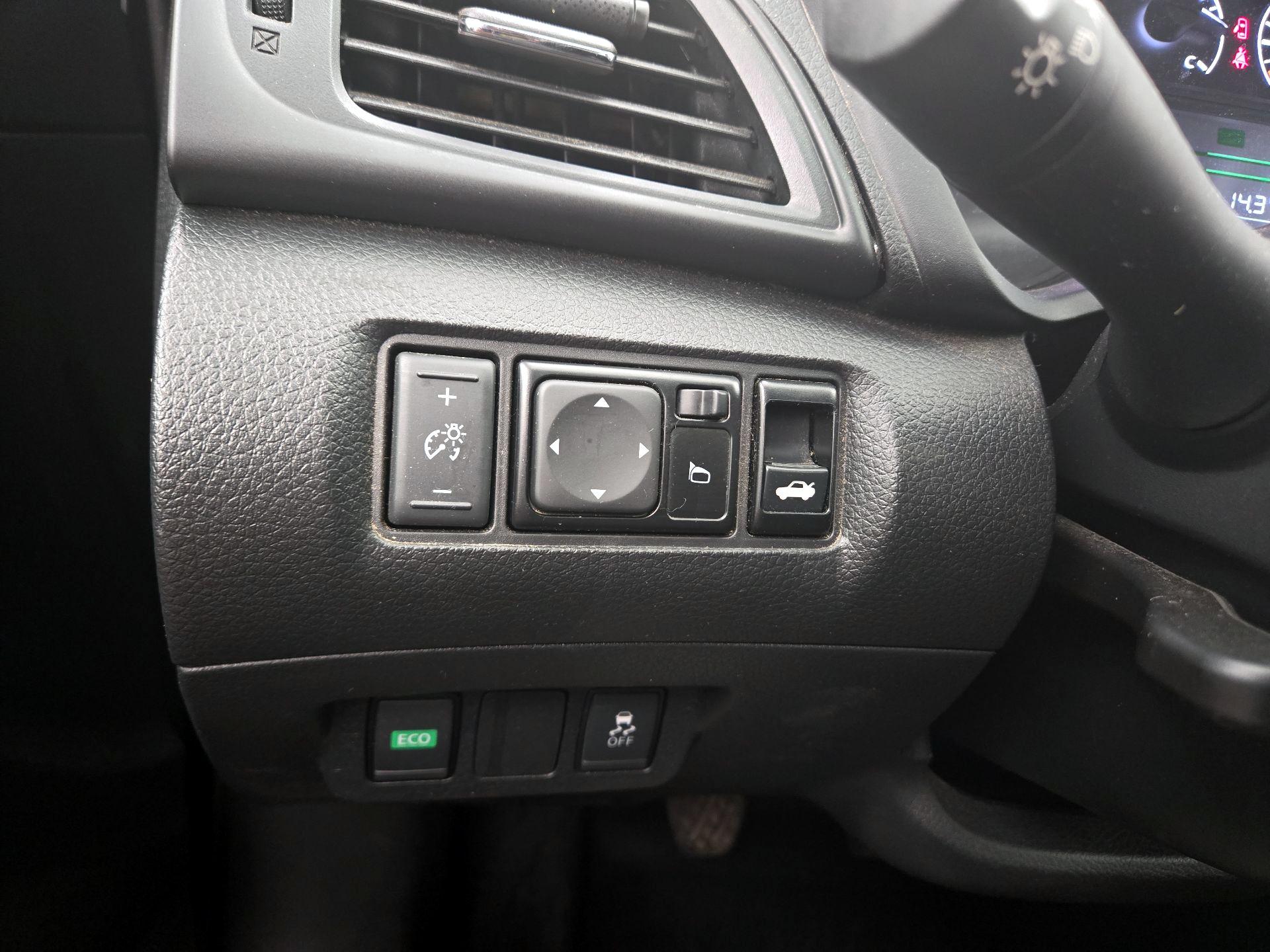 Thumbnail: 2019 Nissan Sentra - 13