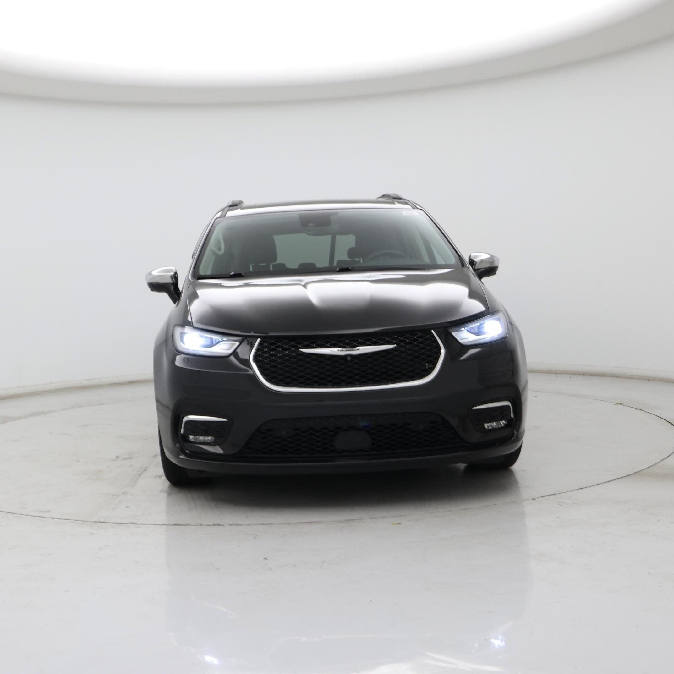 Thumbnail: 2022 Chrysler Pacifica - 5