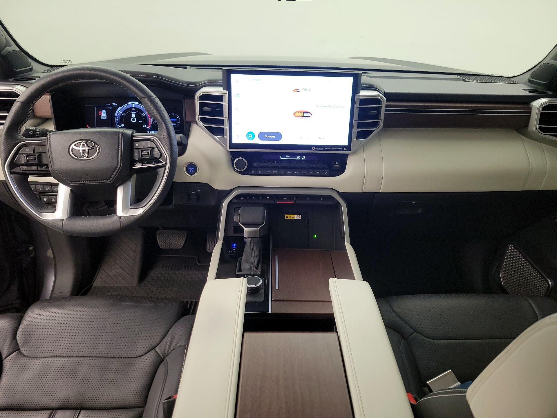 Thumbnail: 2024 Toyota Sequoia - 9