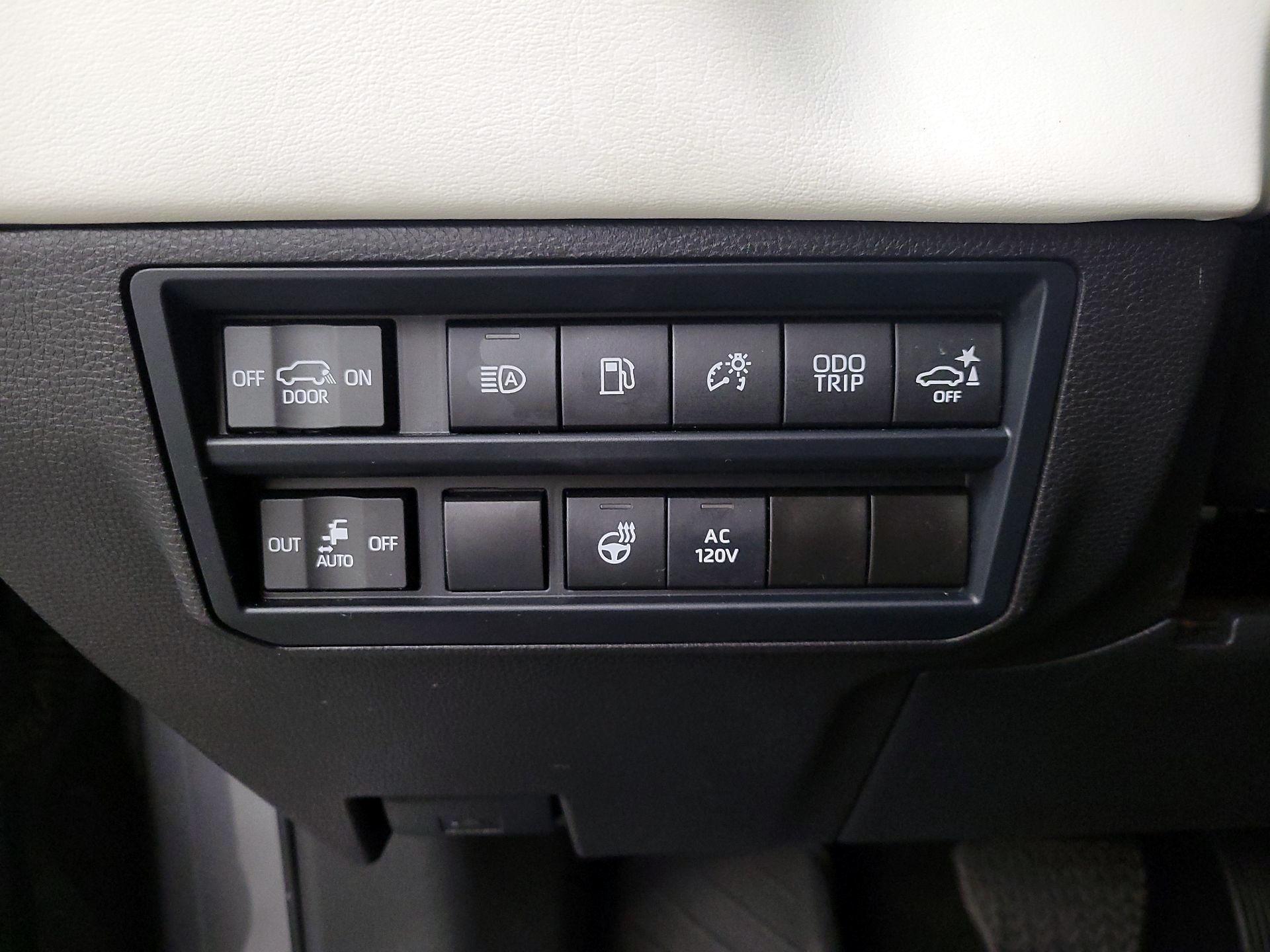 Thumbnail: 2024 Toyota Sequoia - 13