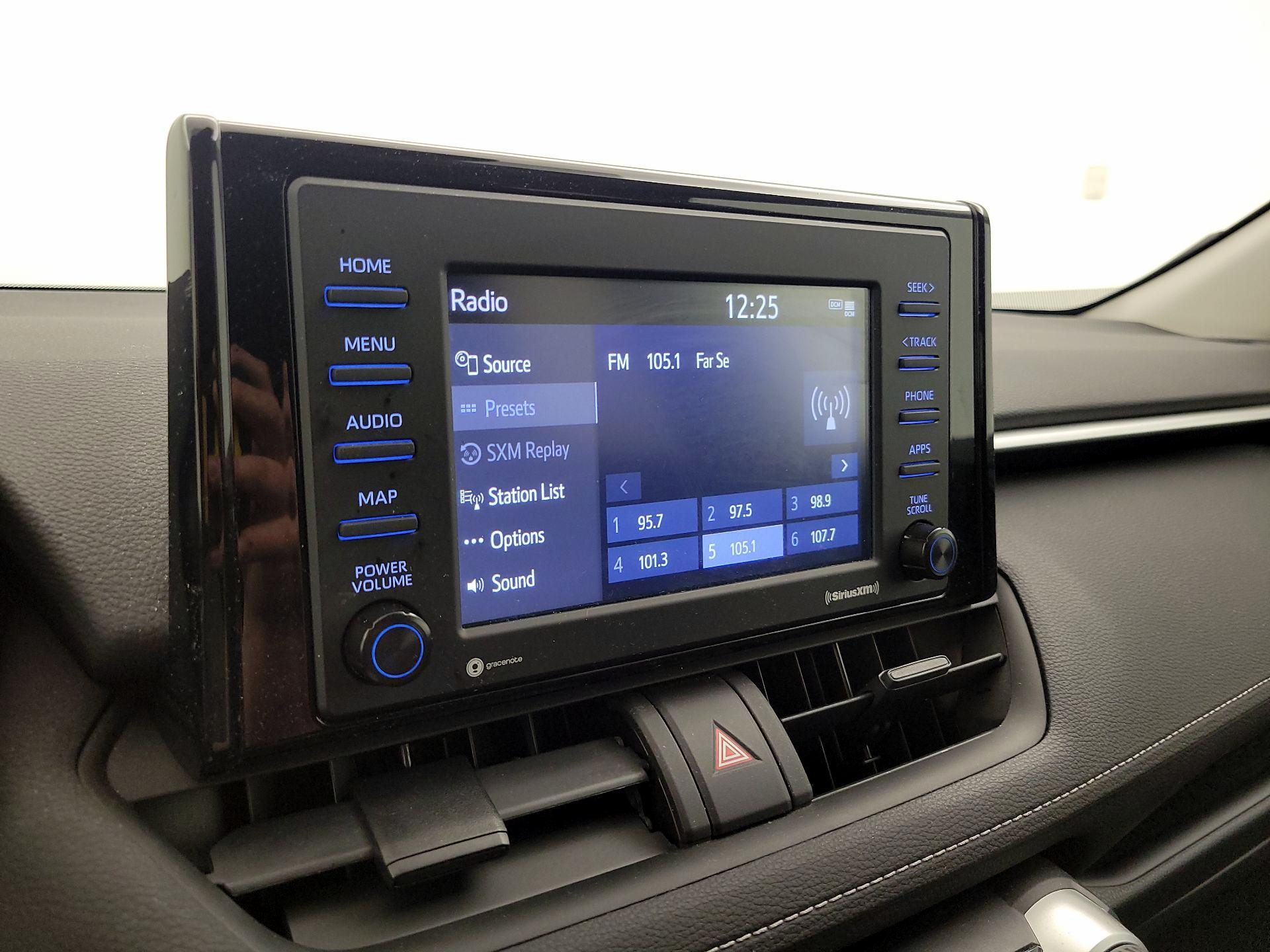 Thumbnail: 2020 Toyota RAV4 - 15