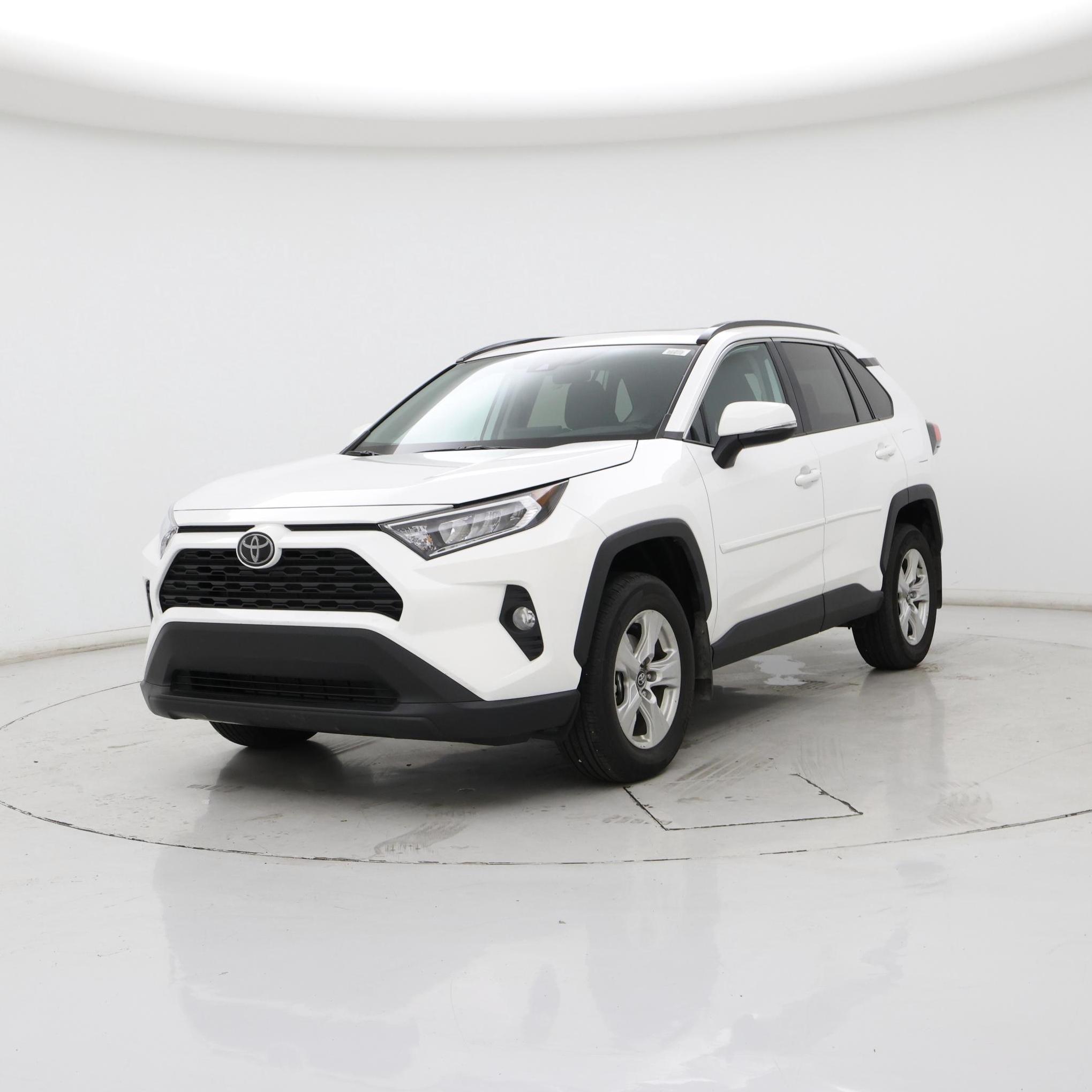 Thumbnail: 2020 Toyota RAV4 - 4