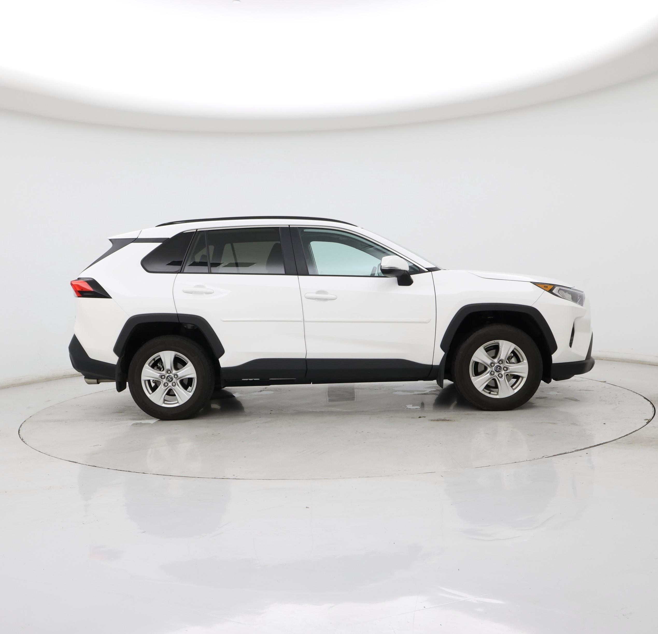 Thumbnail: 2020 Toyota RAV4 - 7