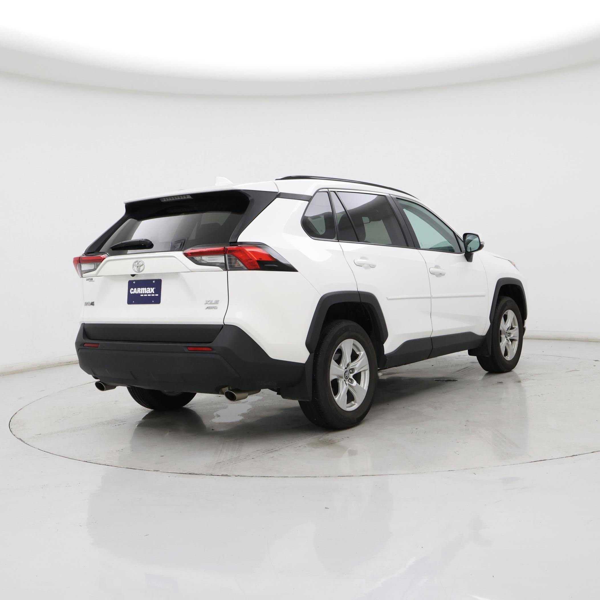 Thumbnail: 2020 Toyota RAV4 - 8