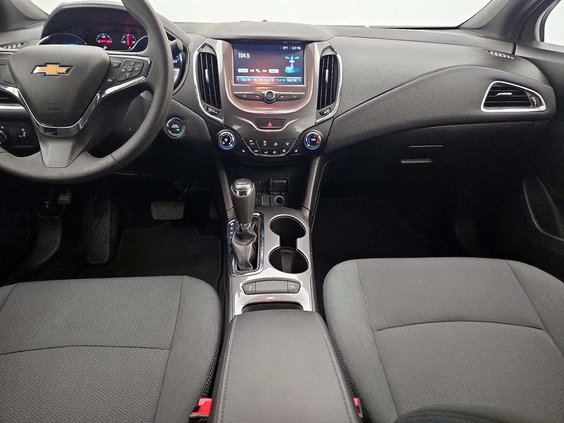 Thumbnail: 2018 Chevrolet Cruze - 9