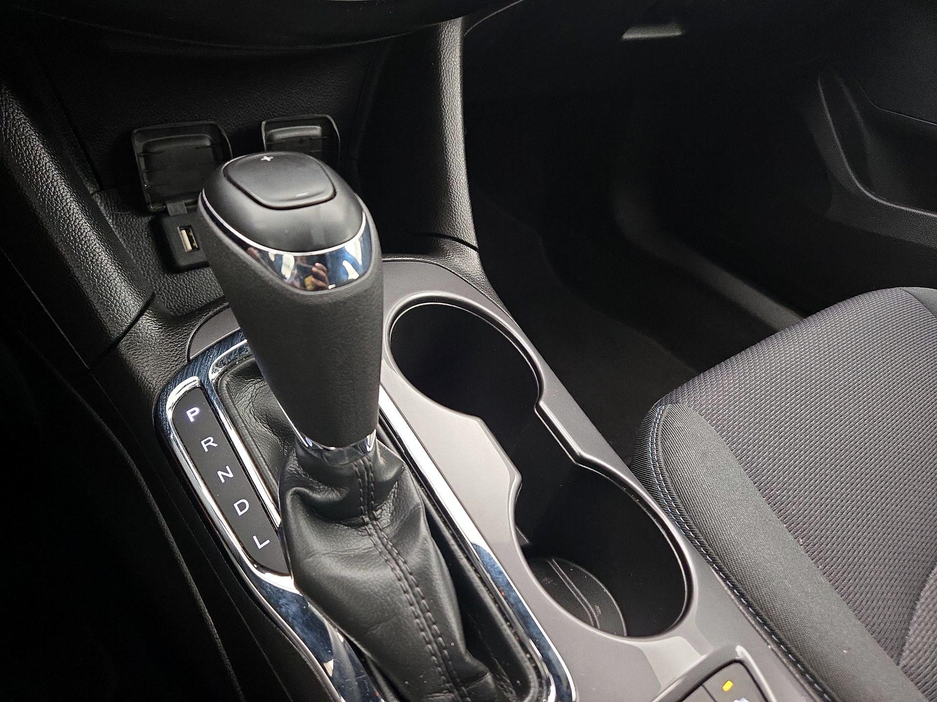 Thumbnail: 2018 Chevrolet Cruze - 17