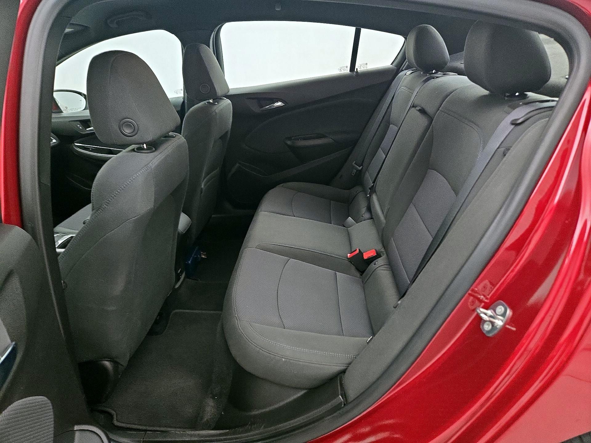 Thumbnail: 2018 Chevrolet Cruze - 19