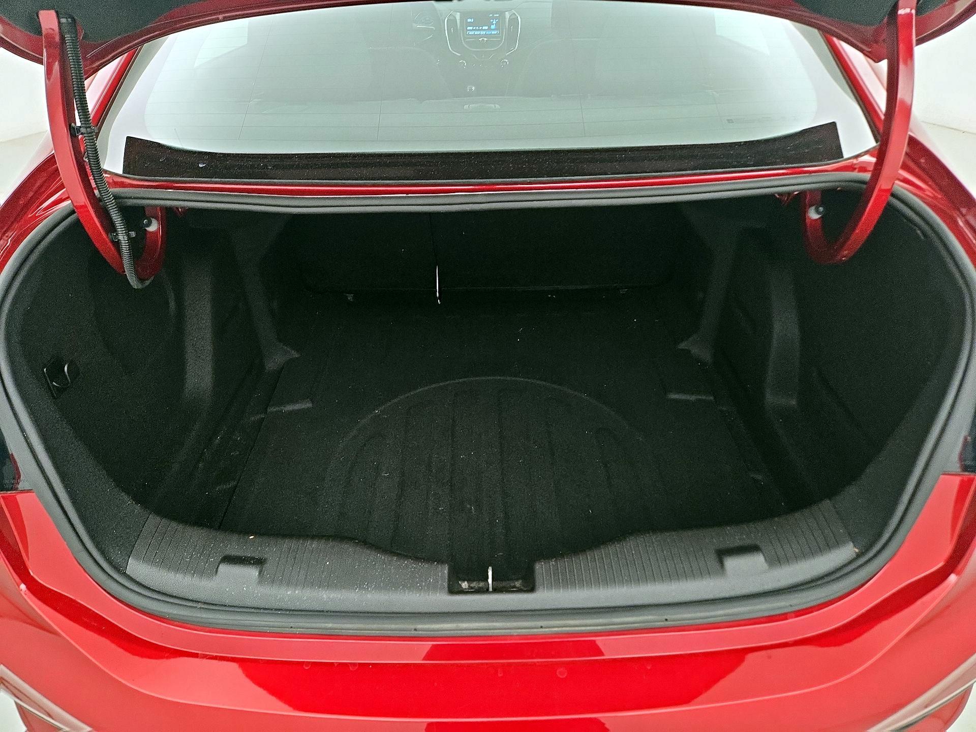 Thumbnail: 2018 Chevrolet Cruze - 20