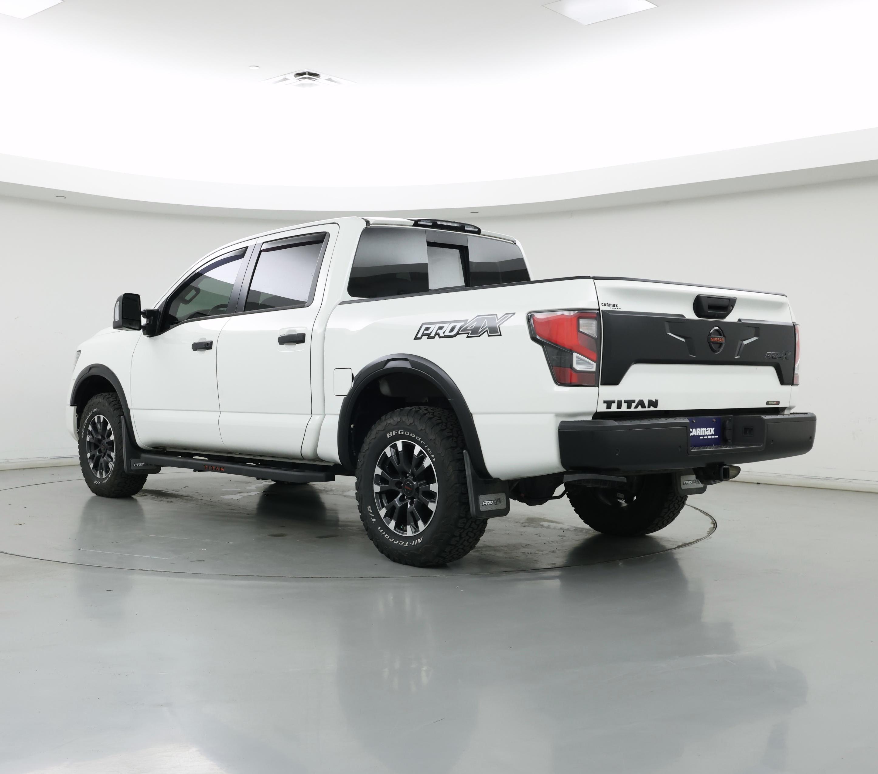 Thumbnail: 2021 Nissan Titan - 2