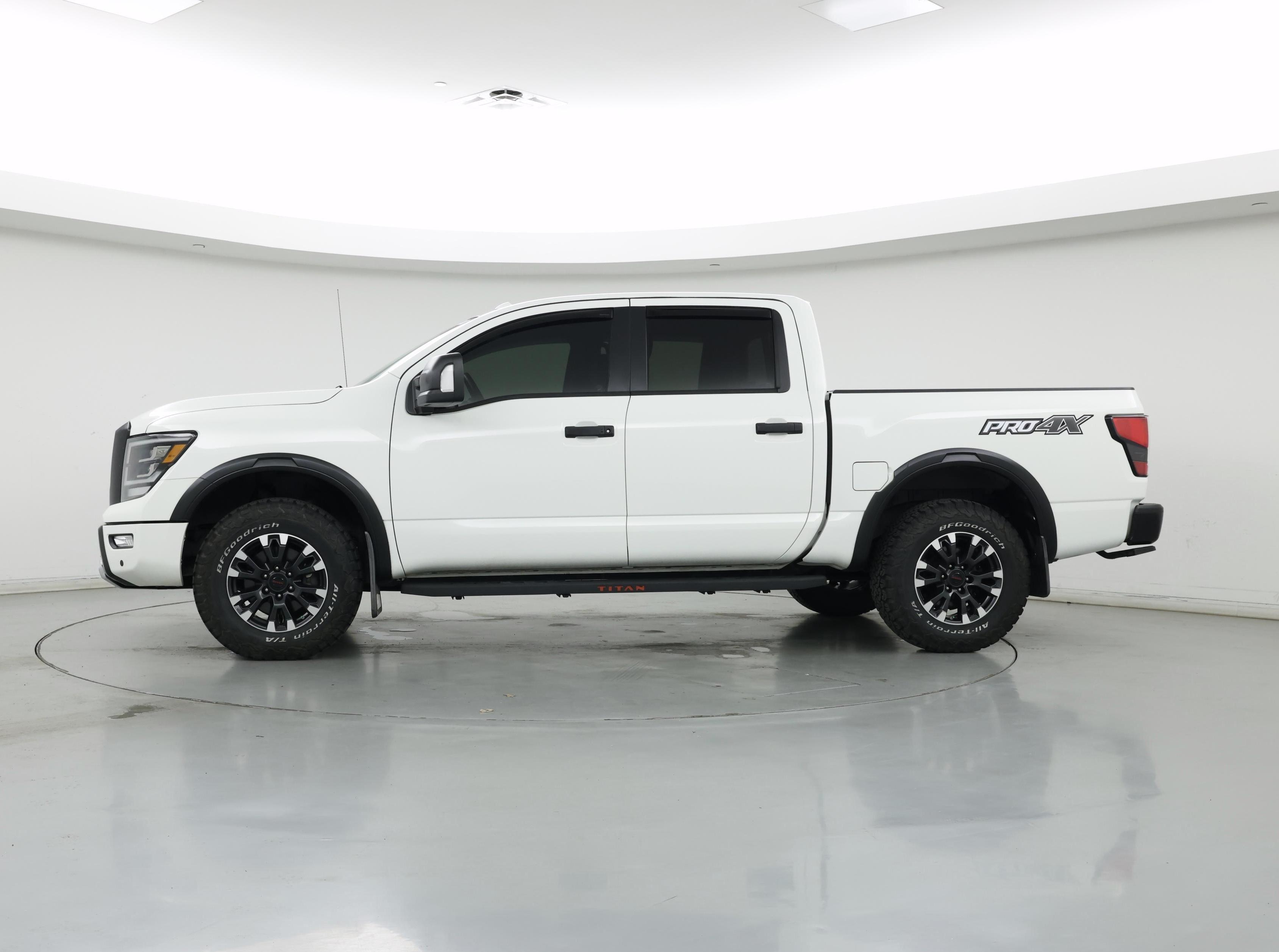 Thumbnail: 2021 Nissan Titan - 3