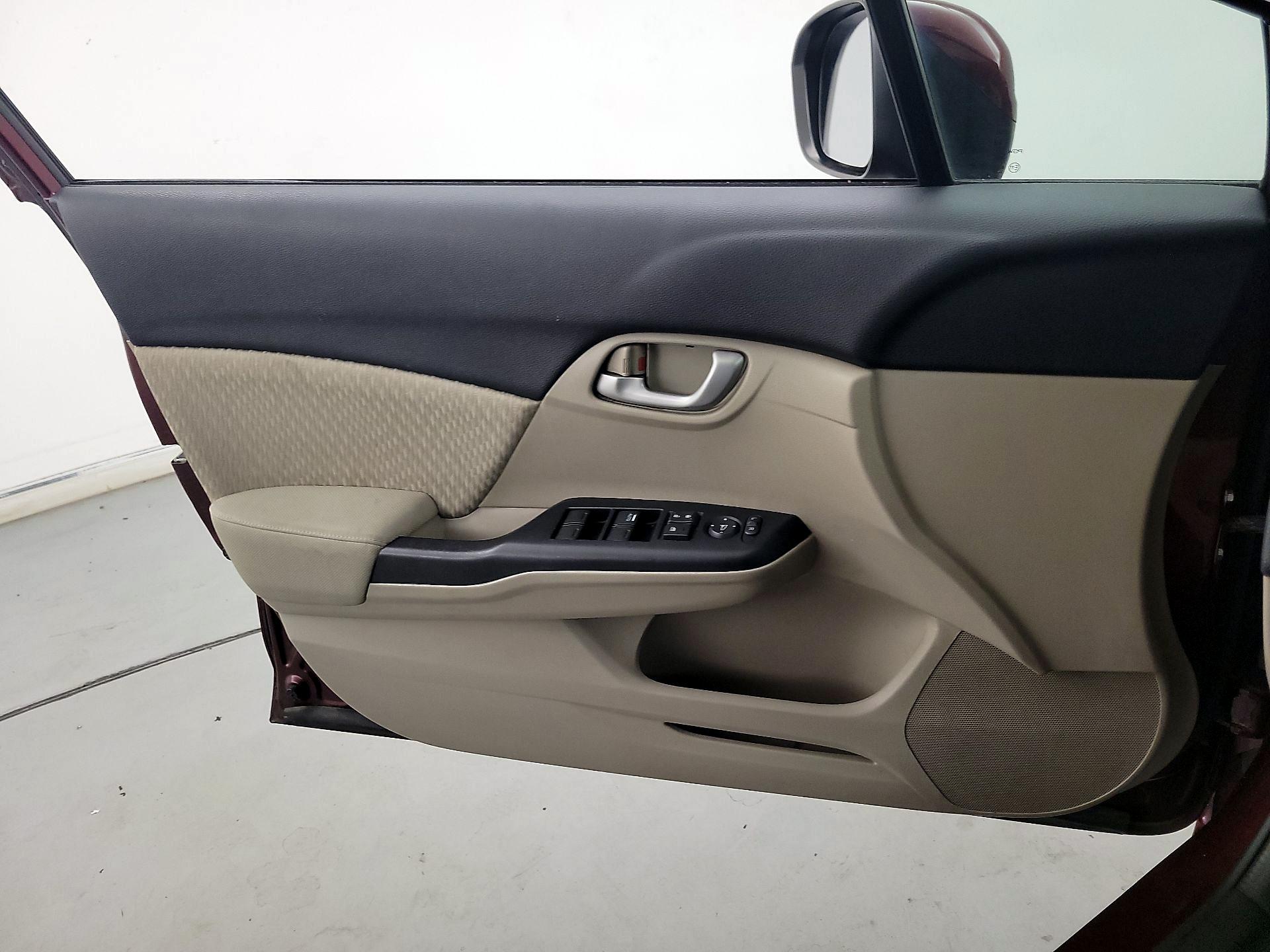 Thumbnail: 2015 Honda Civic - 12