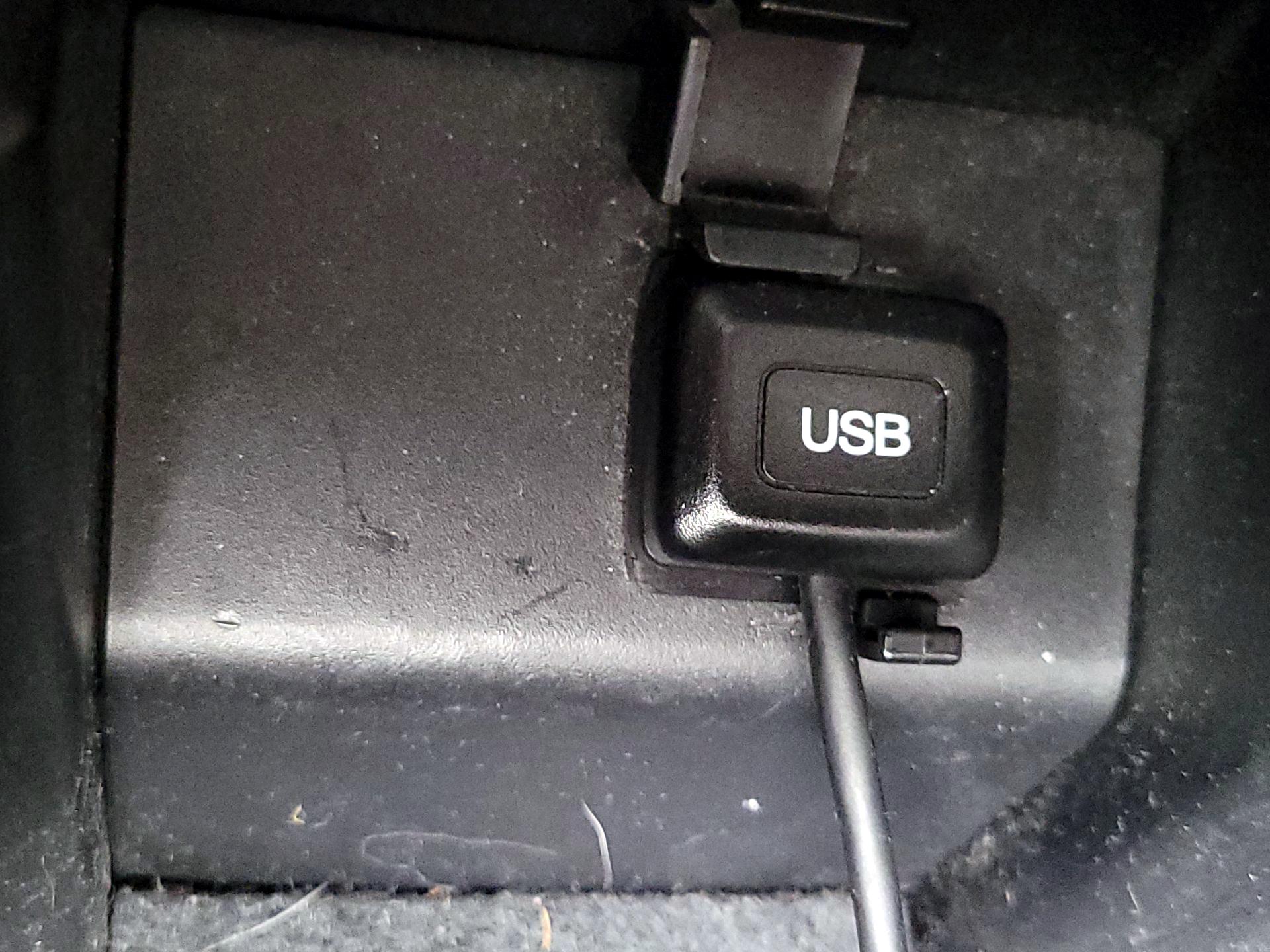 Thumbnail: 2015 Honda Civic - 18