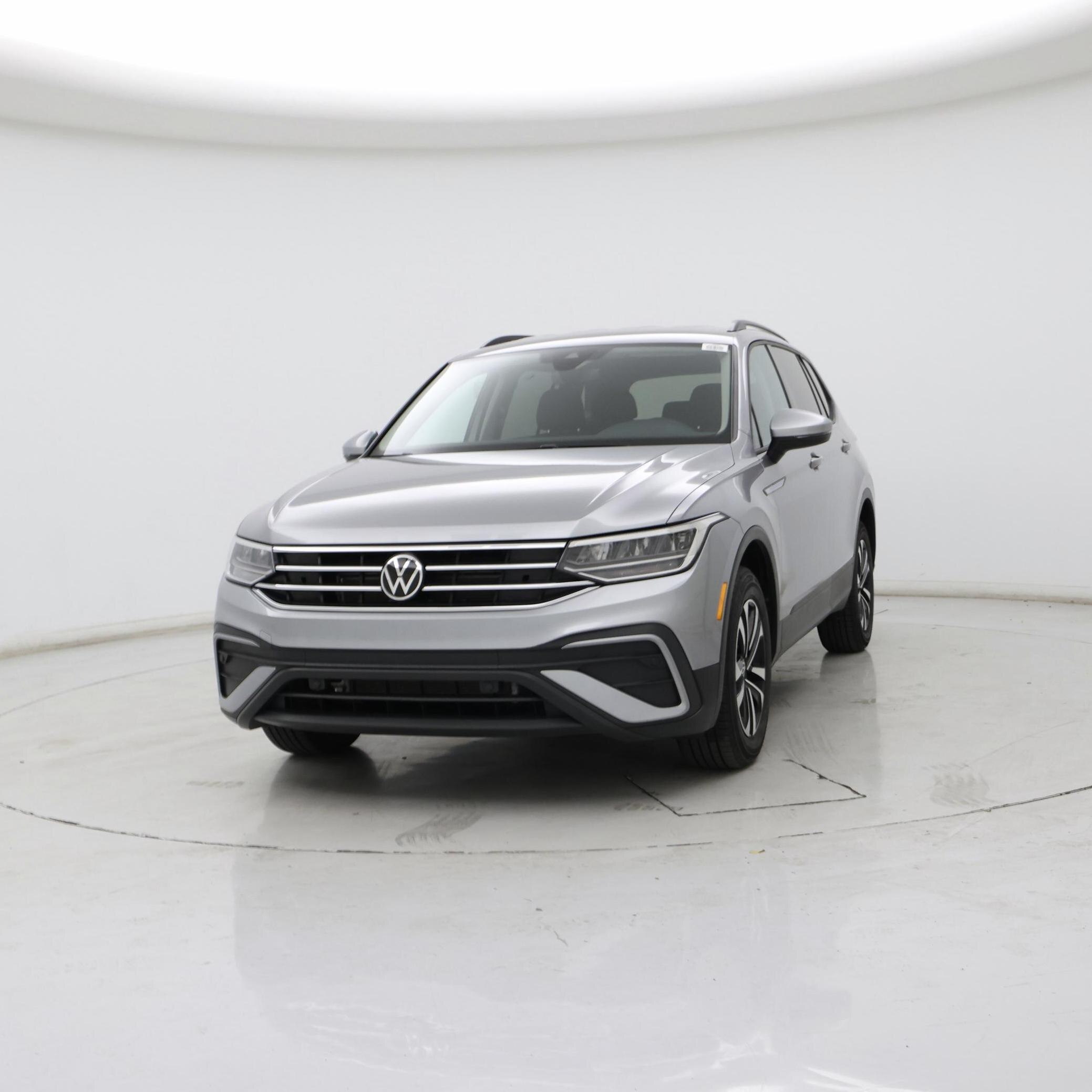 Thumbnail: 2023 Volkswagen Tiguan - 4