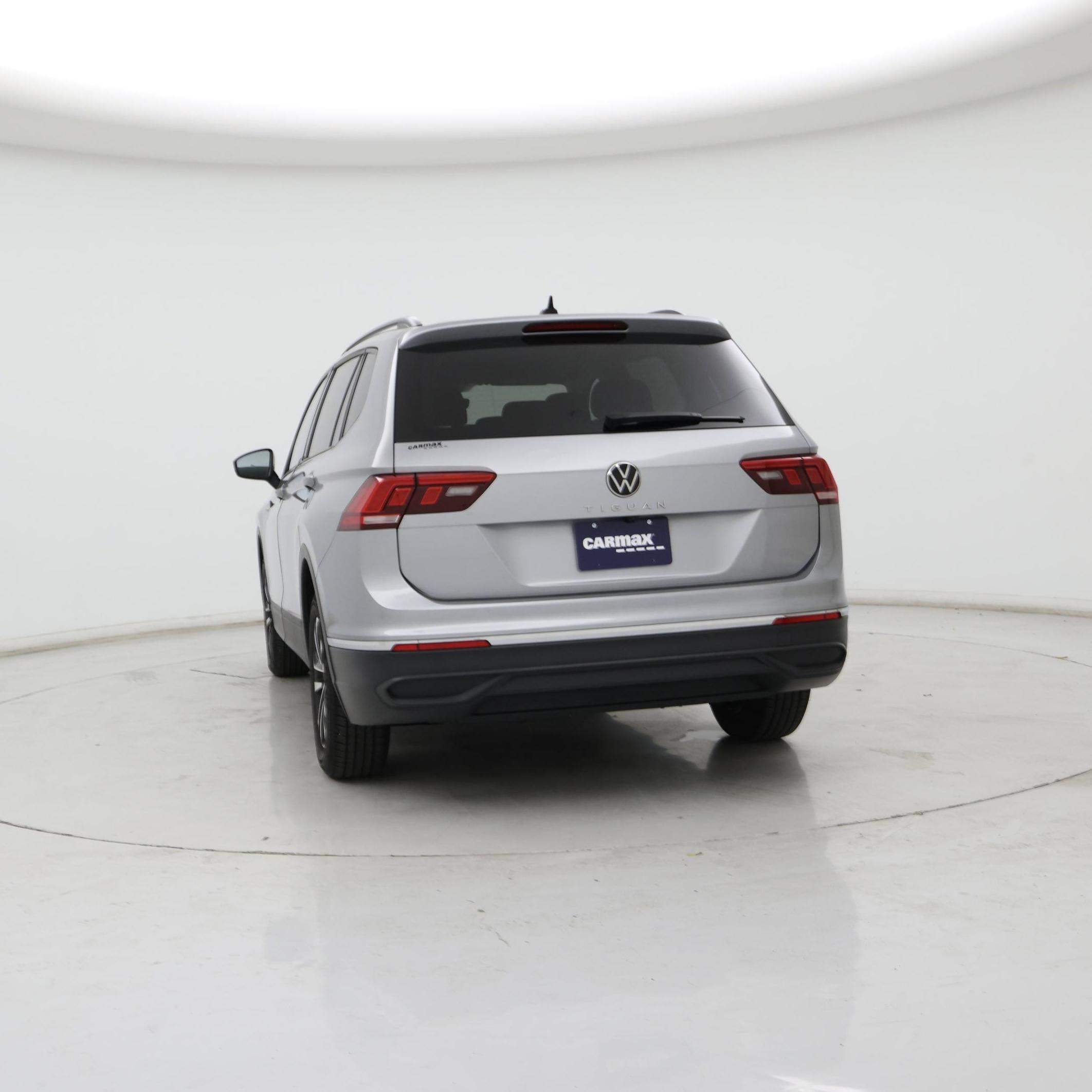 Thumbnail: 2023 Volkswagen Tiguan - 6