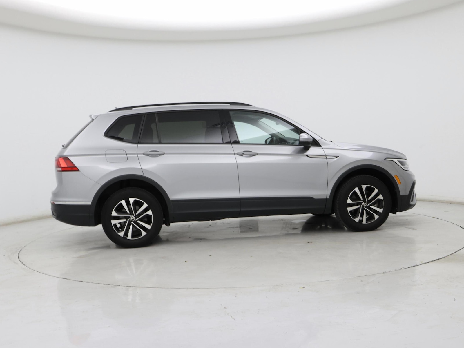 2023 Volkswagen Tiguan S - Photo 8