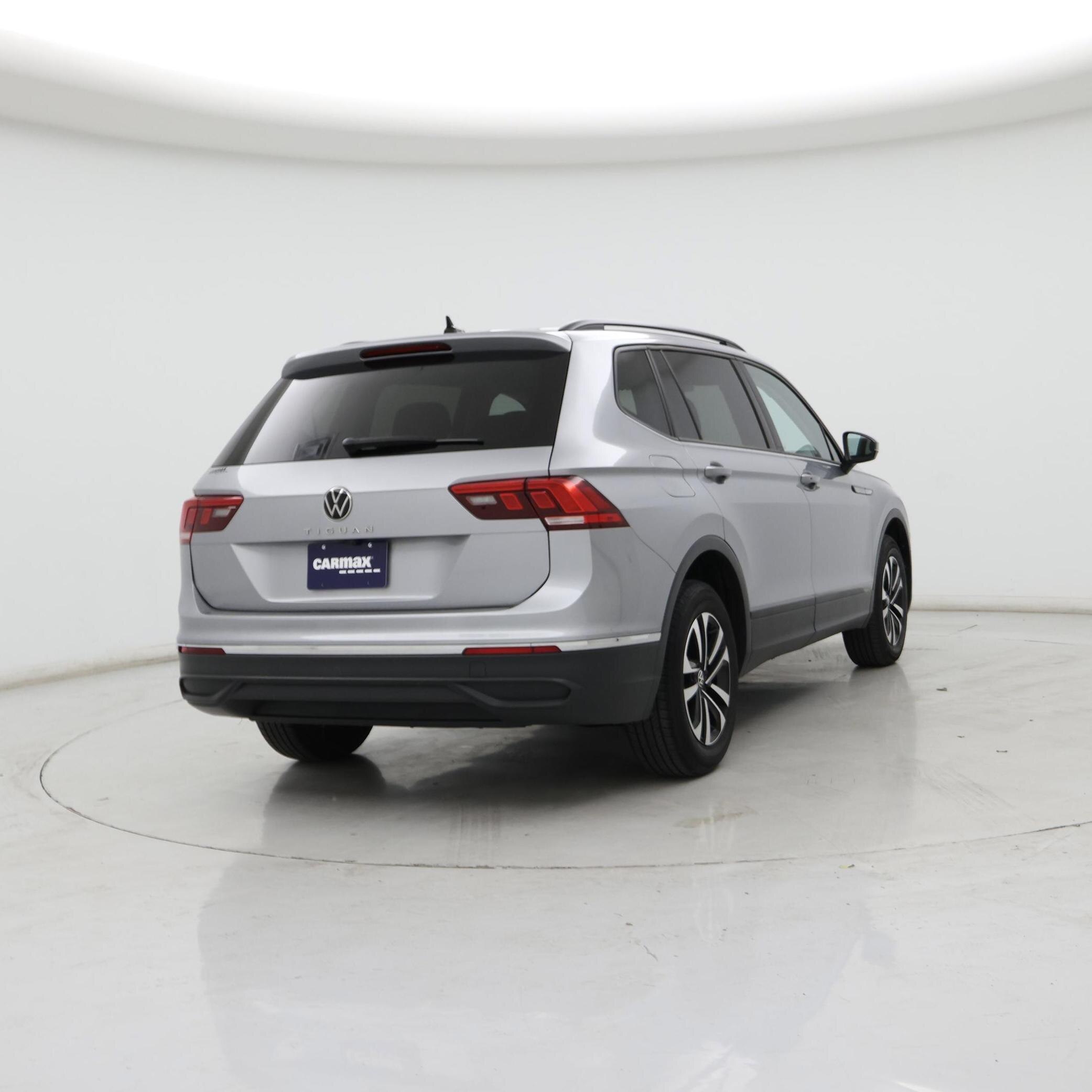 Thumbnail: 2023 Volkswagen Tiguan - 8