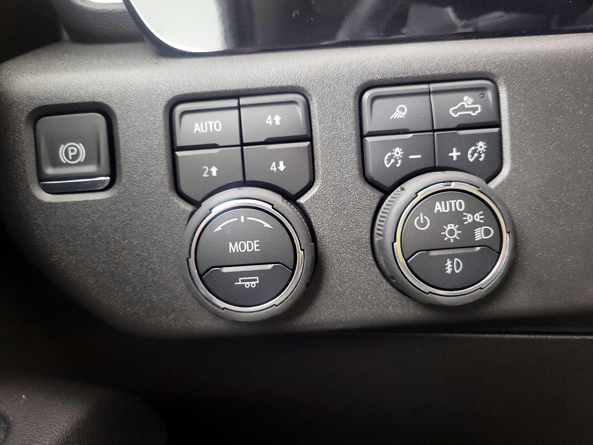 Thumbnail: 2026 Chevrolet Silverado 1500 - 13
