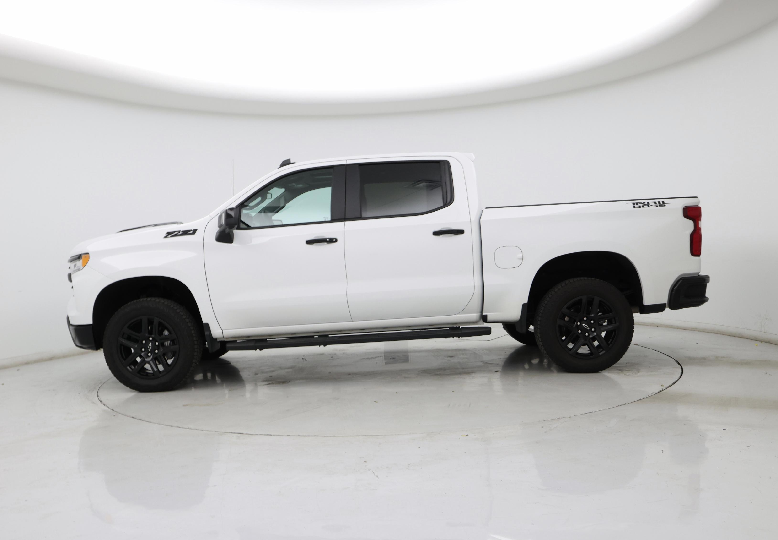 Thumbnail: 2026 Chevrolet Silverado 1500 - 3
