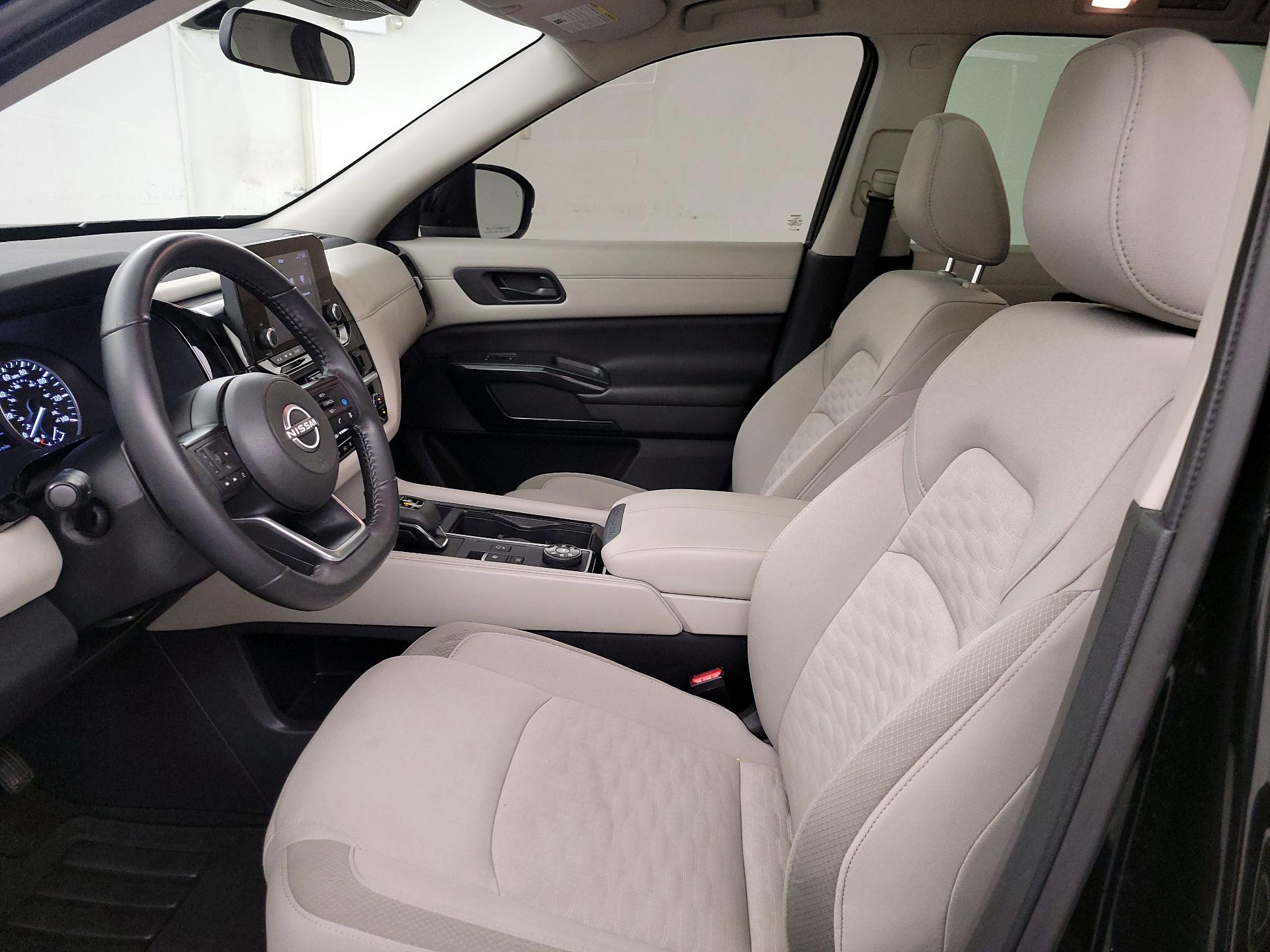 Thumbnail: 2024 Nissan Pathfinder - 11