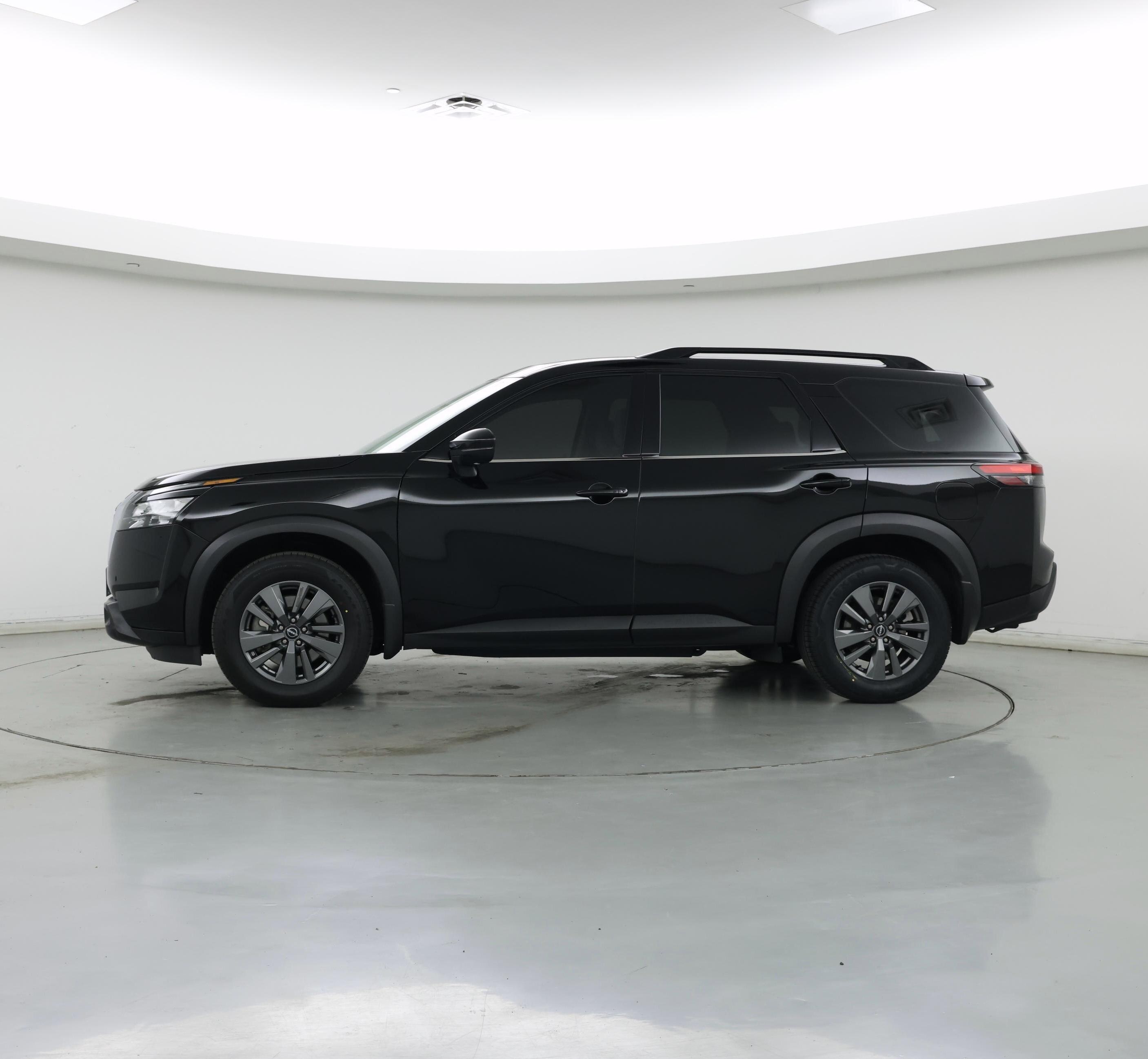 Thumbnail: 2024 Nissan Pathfinder - 3